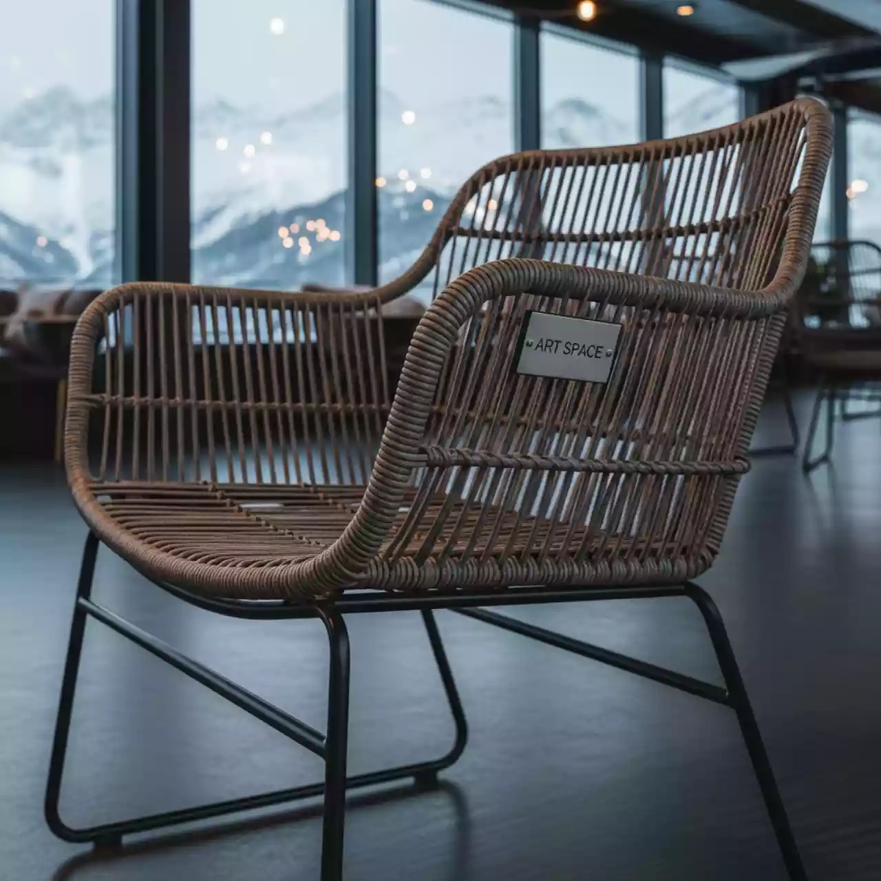 Аренда Плетеный стул YH C1620W в Radisson Hotel Rosa Khutor — ART SPACE