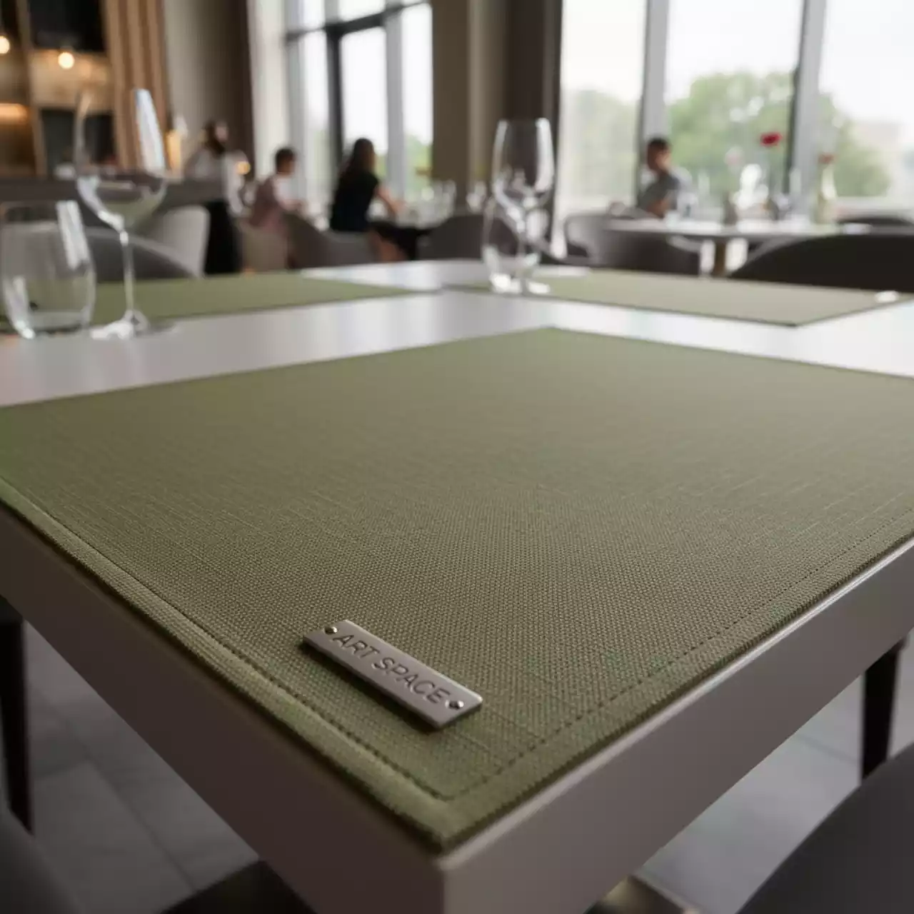 Аренда Плейсмат оливковый ХАРМС в ресторане «Brunello» — ART SPACE