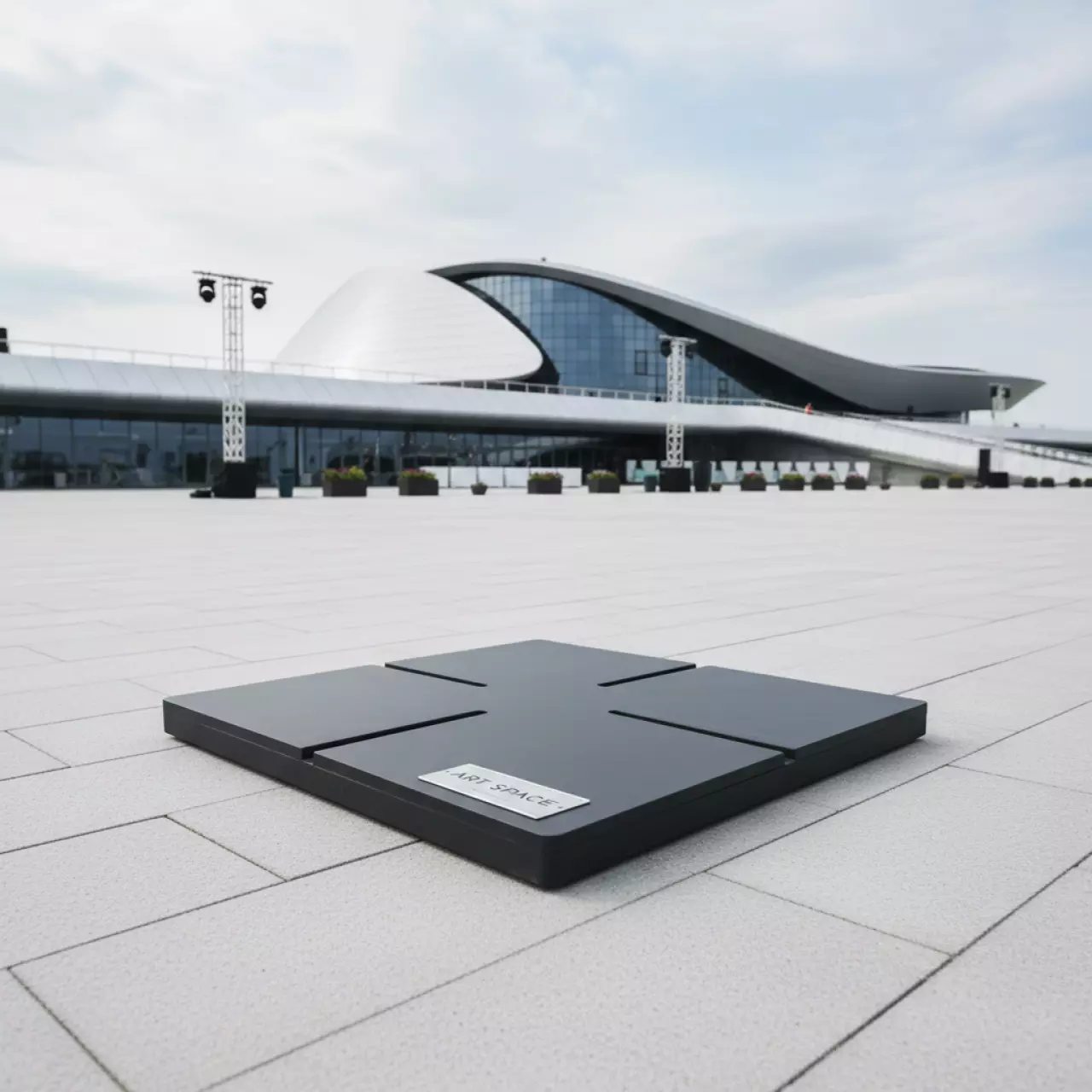 Аренда Плита для крепления зонта в грунт Base 17,5 кг в ледовом дворце «Большой» — ART SPACE