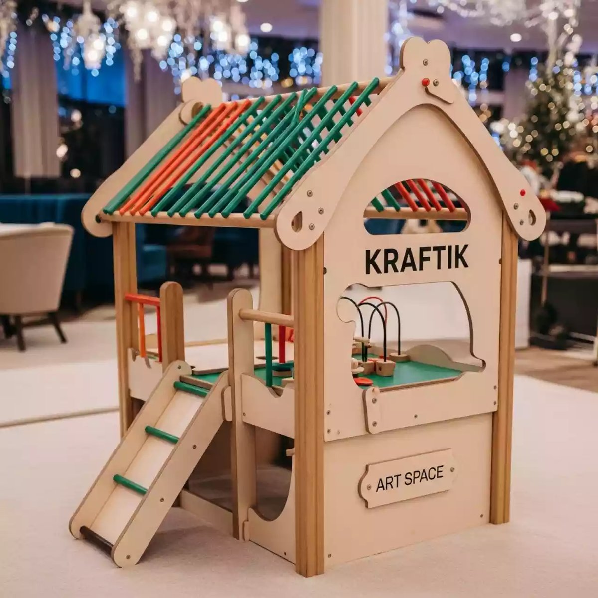 Аренда Площадка детская Крафтик со столиком в ресторане «Высота 5642» — ART SPACE