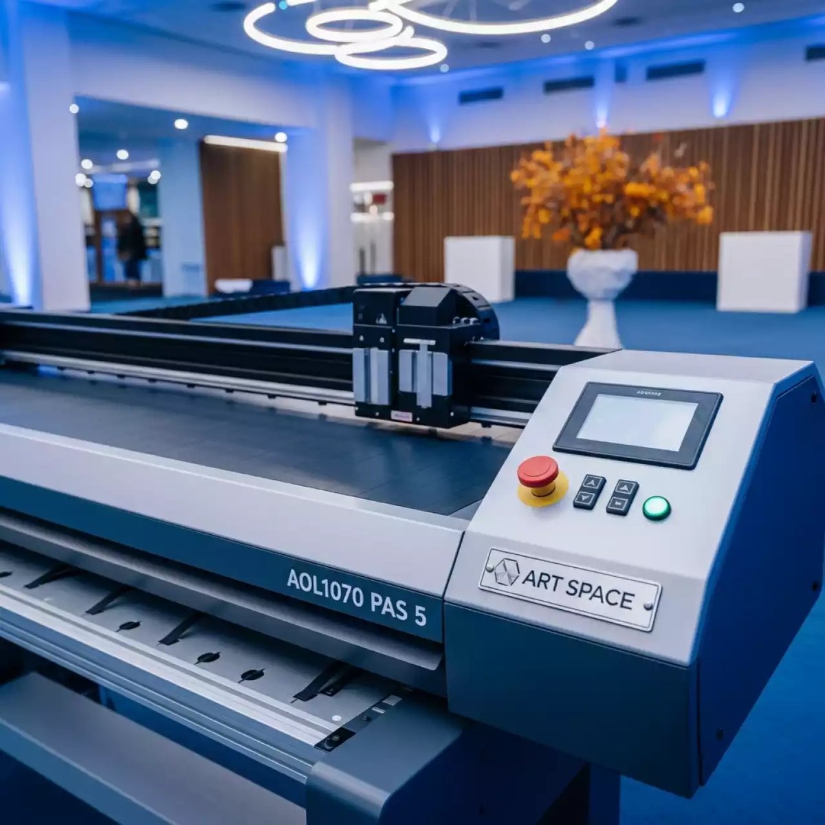 Аренда Плоттер режущий планшетный с автоподачей AOL1070 PAS 5 в санатории «Сочи» — ART SPACE