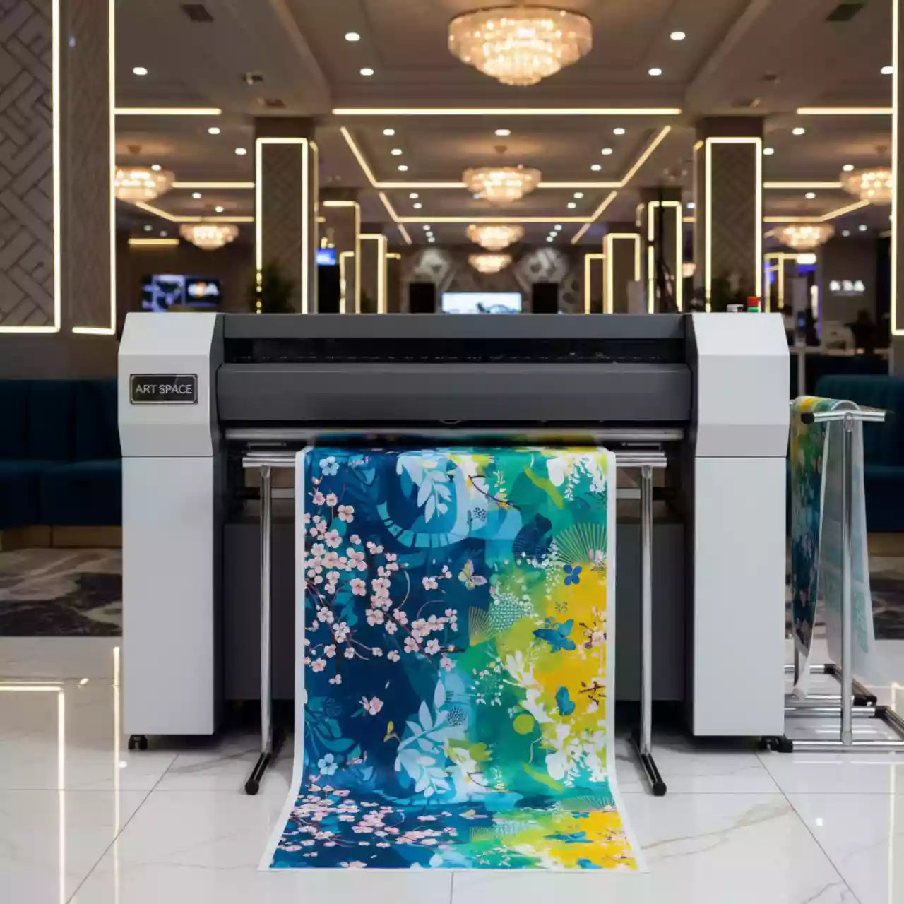 Аренда Плоттер текстильный Epson SureColor SC F9400H в казино «Сочи» — ART SPACE