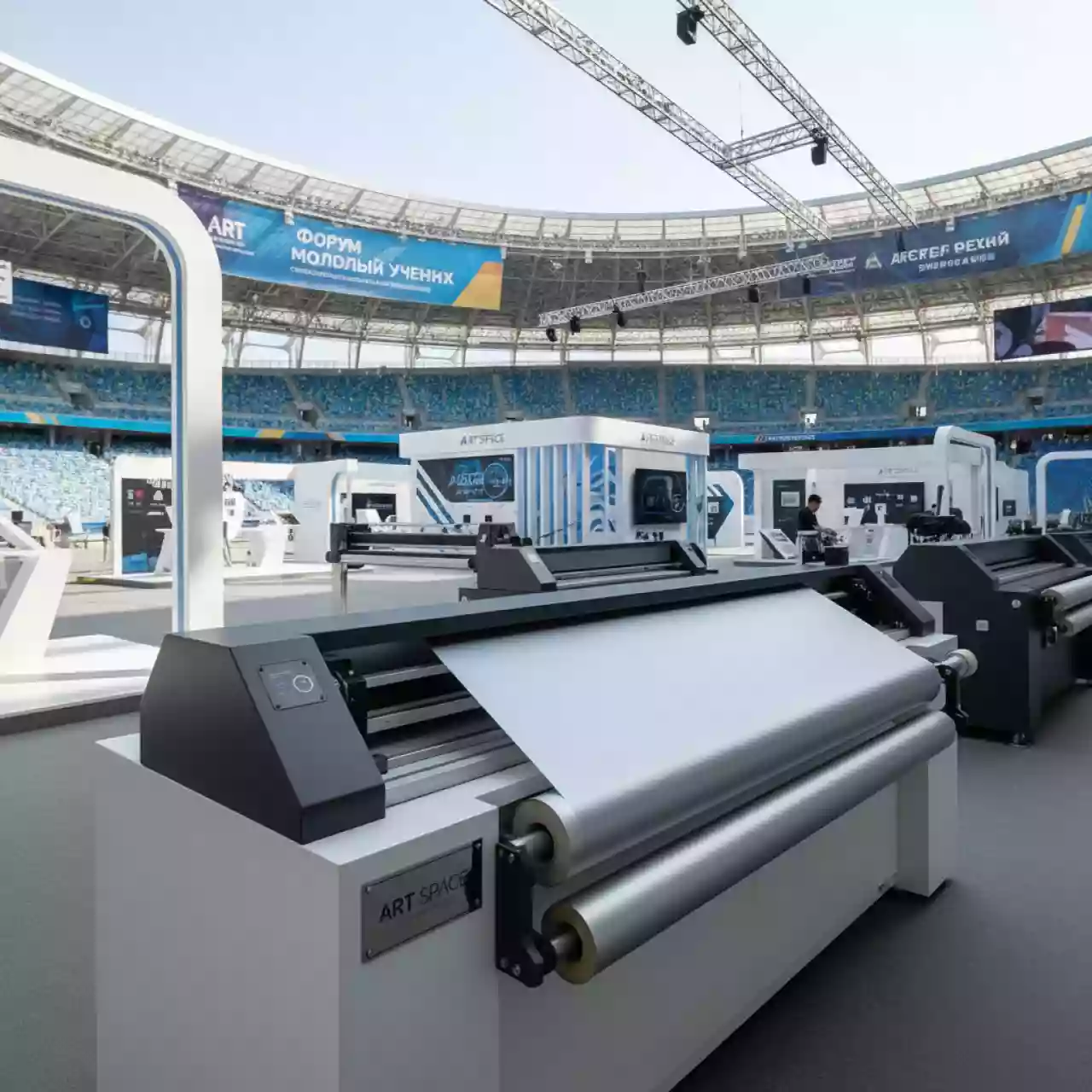 Аренда Плоттерная пленка Oracal 641 70 1x50 м на арене «Фишт» — ART SPACE