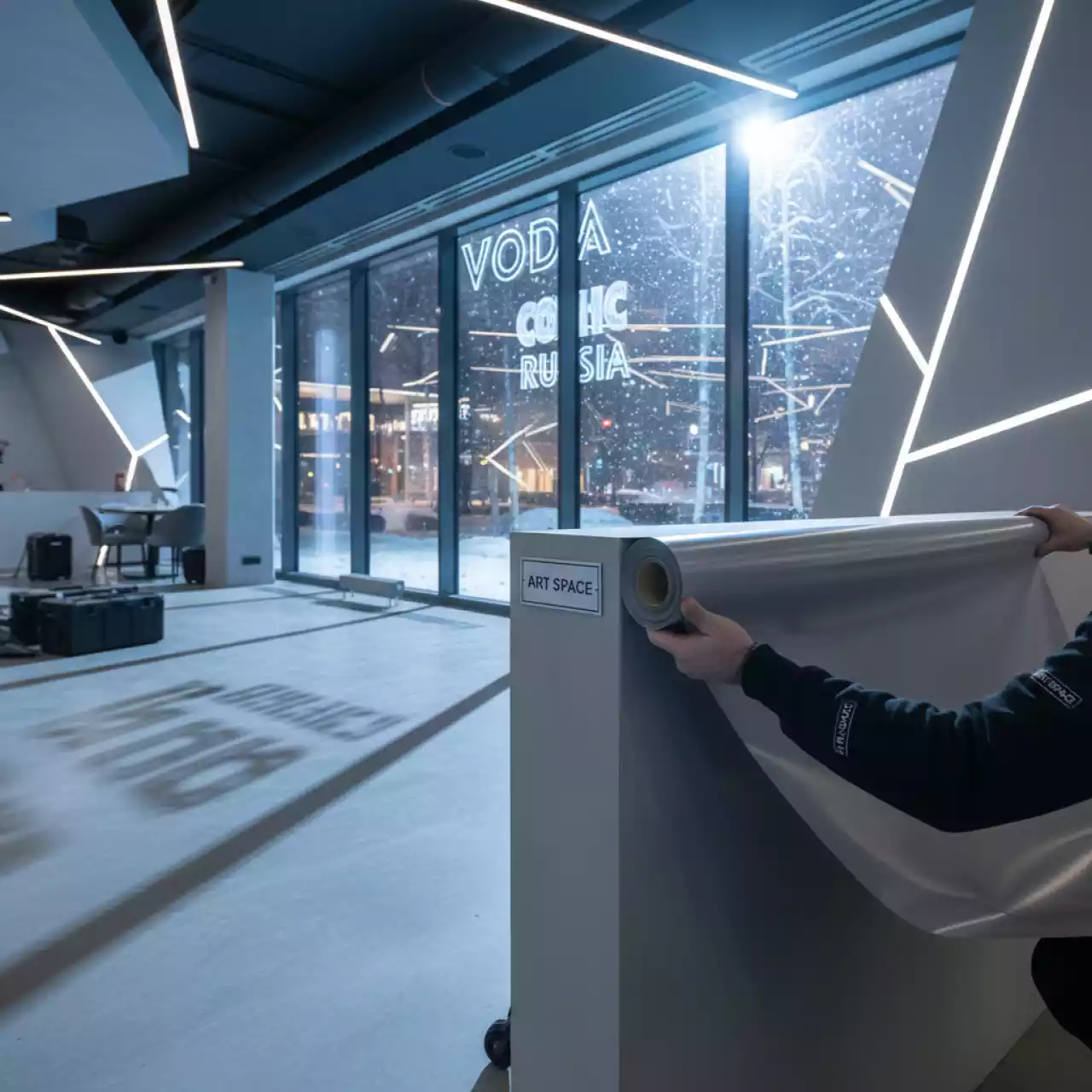 Аренда Плоттерная пленка Oracal 641 72M 1,26x50 м в ресторане «Voda» — ART SPACE