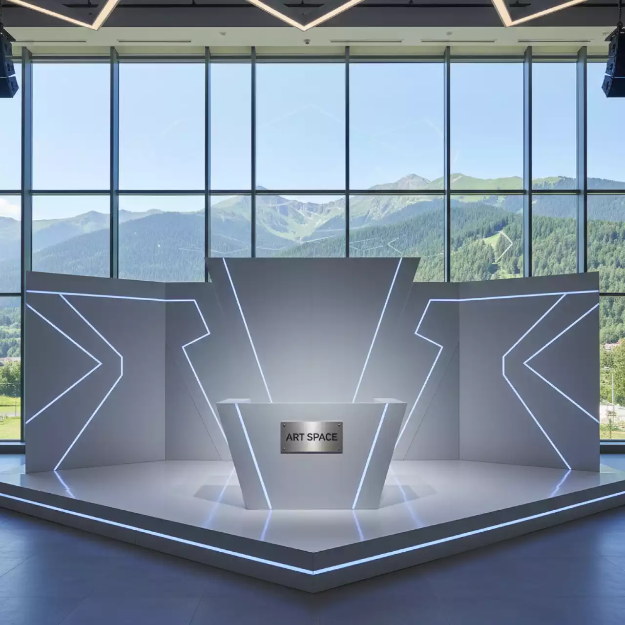 Аренда Плоттерная пленка Oracal 641 82 1,26x50 м в Гранд Отель Поляна — ART SPACE