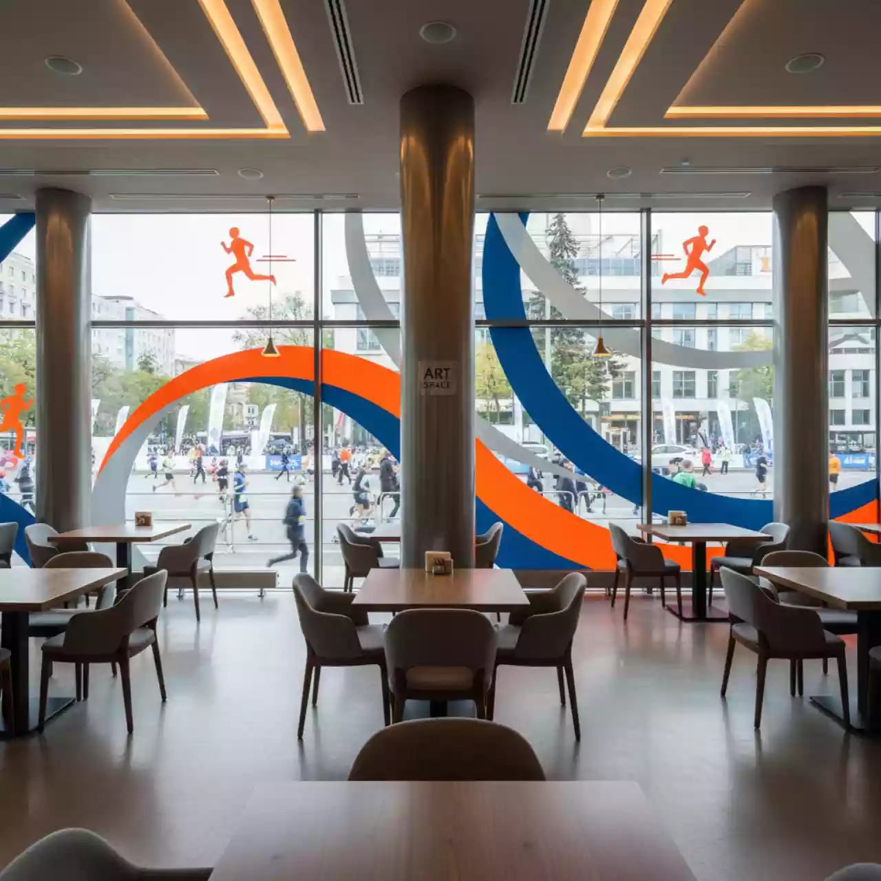 Аренда Плоттерная пленка Oracal 641 83 1х50 м в ресторане «Магадан» — ART SPACE