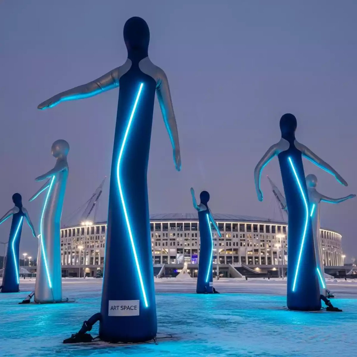 Аренда Пневмофигуры танцующие на арене «Фишт» — ART SPACE
