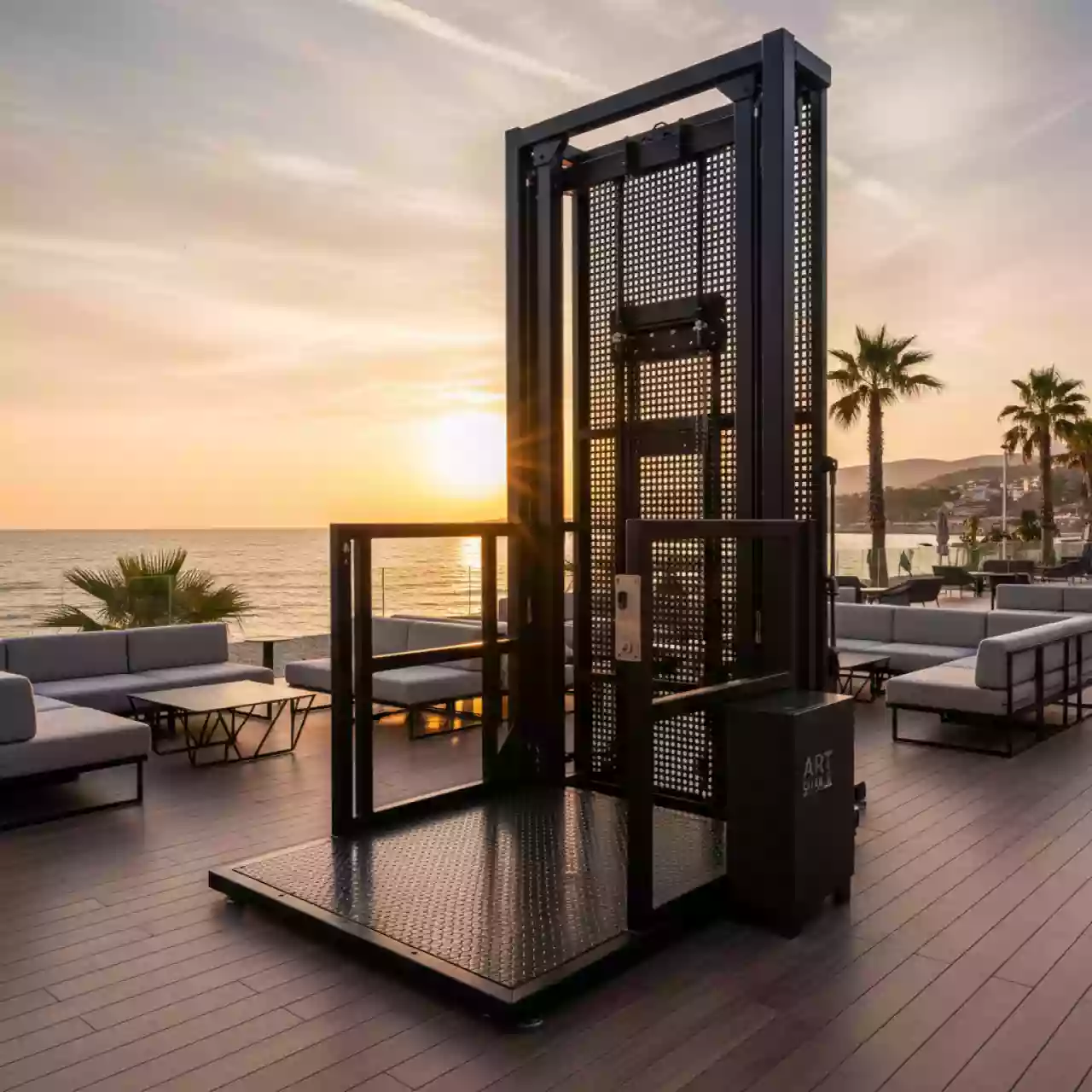 Аренда Подъемник элеваторного типа ASD ST 650 в пляжном комплексе VinoGrad — ART SPACE