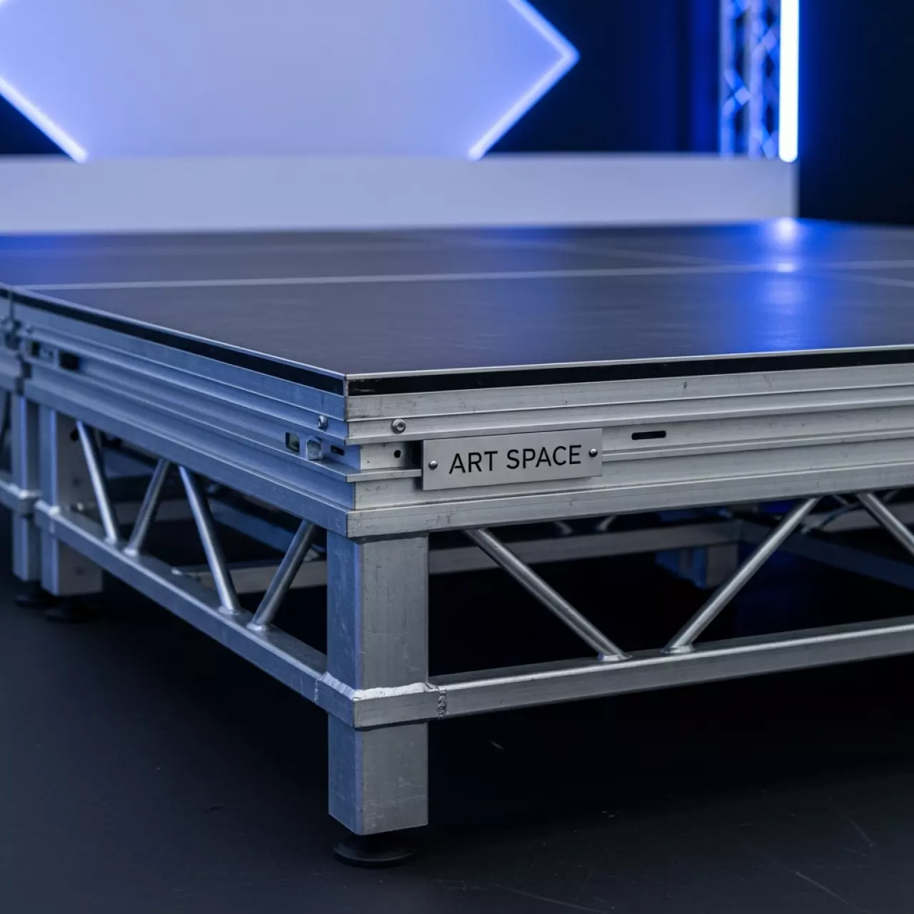 Аренда Подиум сценический 2х1 м в Сириус Арене — ART SPACE