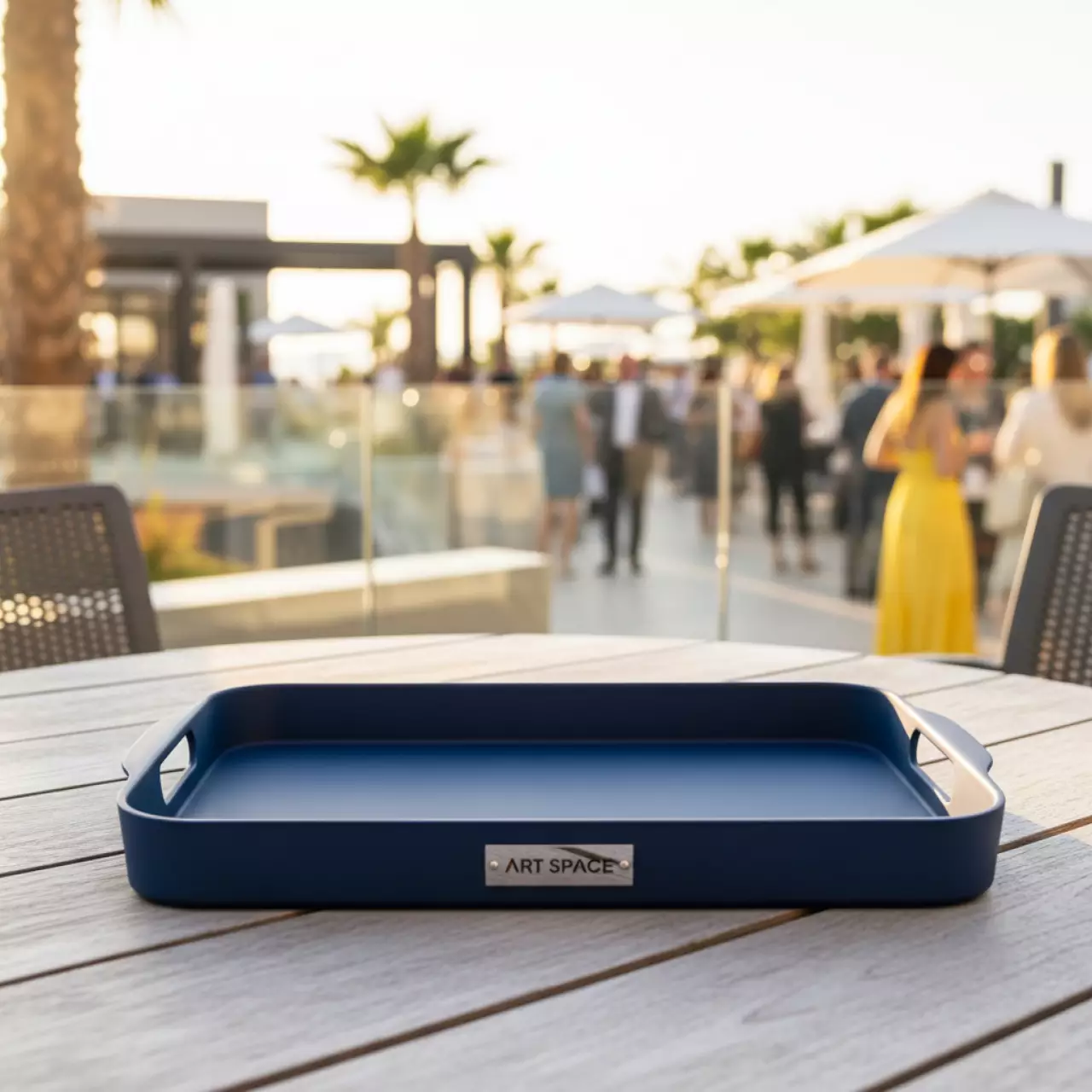 Аренда Поднос пластиковый в Bridge Resort — ART SPACE