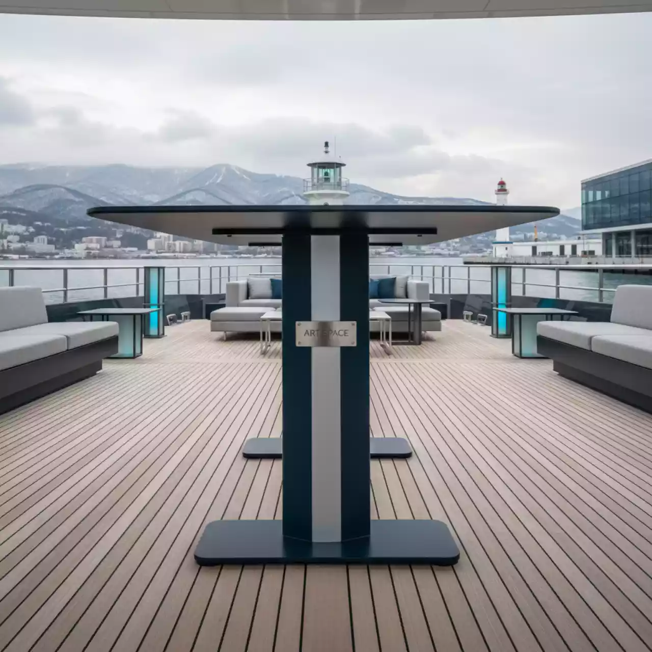 Аренда Подстолье 1212EM на VIP теплоходе (Морпорт Сочи) — ART SPACE