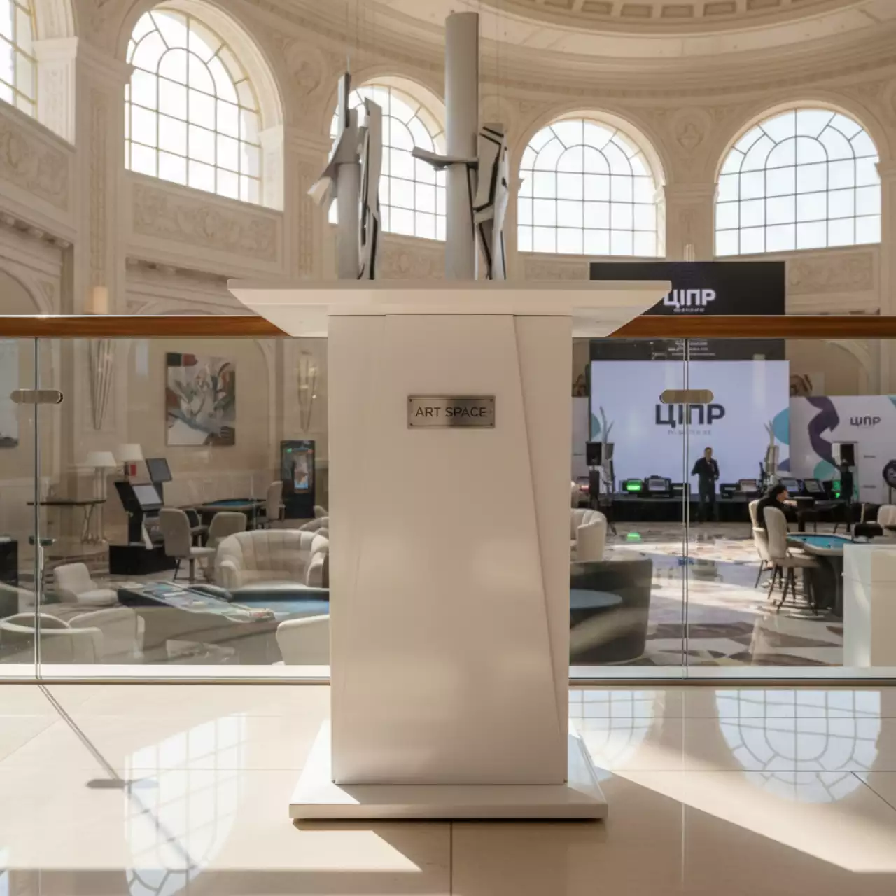 Аренда Подстолье барное белое в казино «Сочи» — ART SPACE