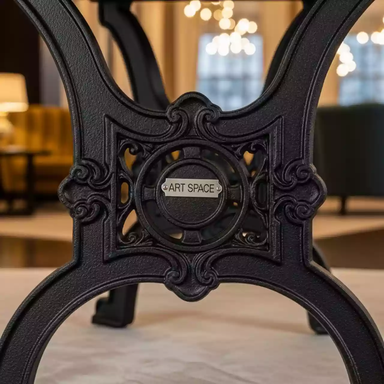 Аренда Подстолье чугунное Venice в Mövenpick Hotel — ART SPACE