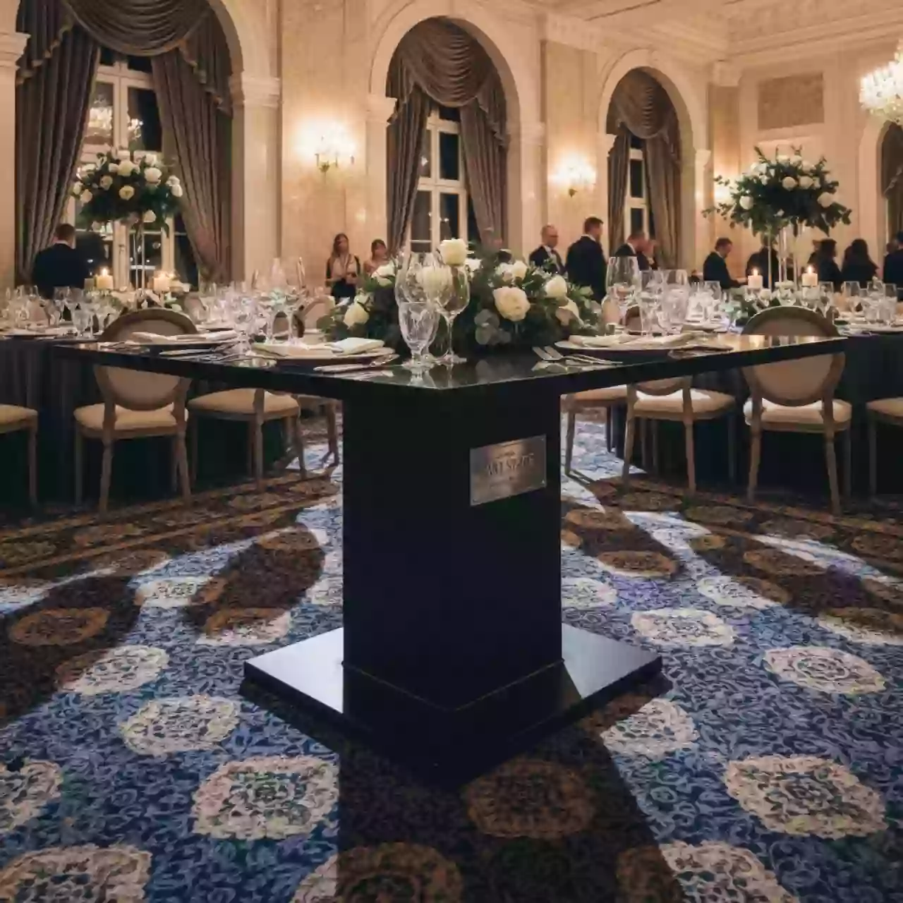 Аренда Подстолье ER 3100 в отеле Radisson Lazurnaya — ART SPACE