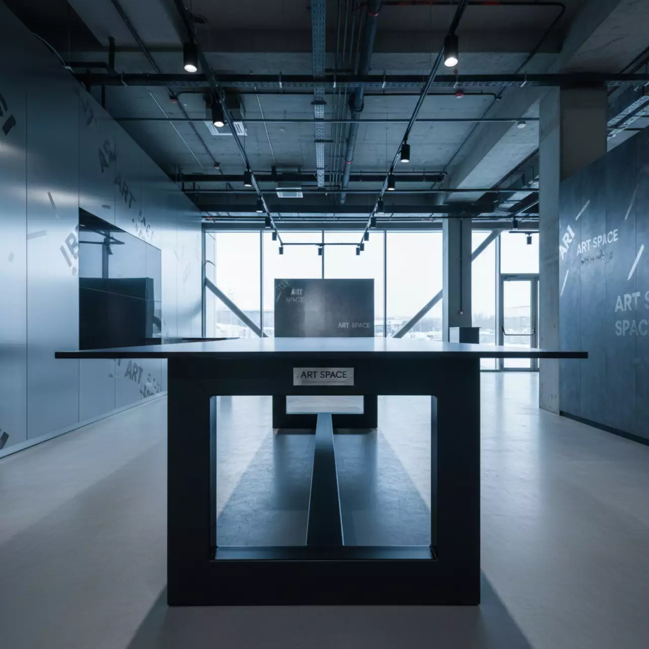 Аренда Подстолье Лофт черное 725 см на Сочи Автодроме — ART SPACE