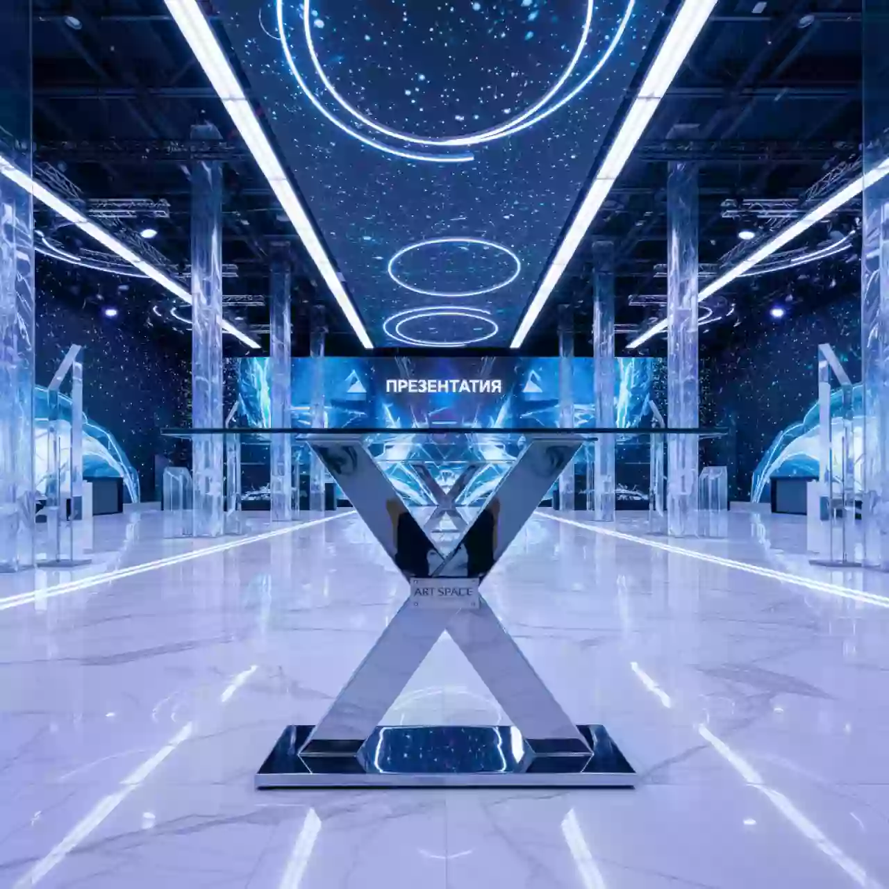 Аренда Подстолье металлическое барное Ypsilon в Сириус Арене — ART SPACE