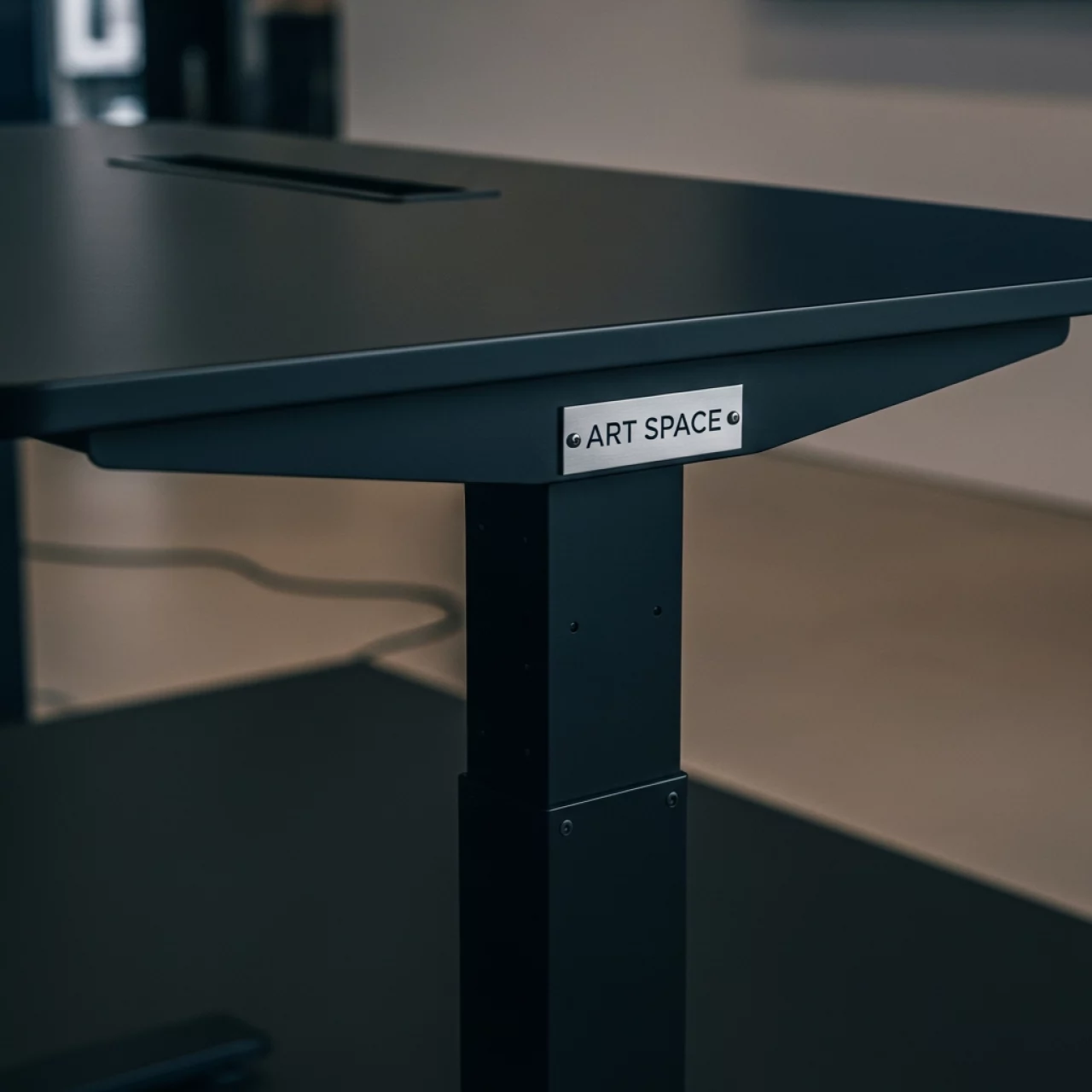 Аренда Подстолье моторизированное черное ONKRON WDF221E в Karat Resort — ART SPACE