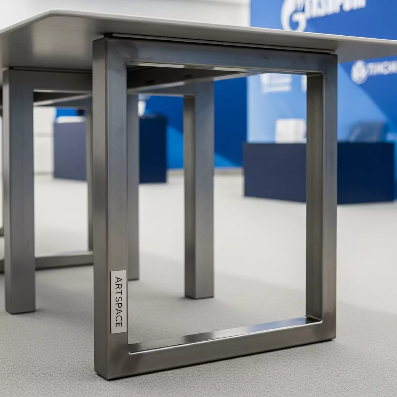 Аренда Подстолье стальное 801 прямоугольное на курорте «Газпром» (Альпика) — ART SPACE