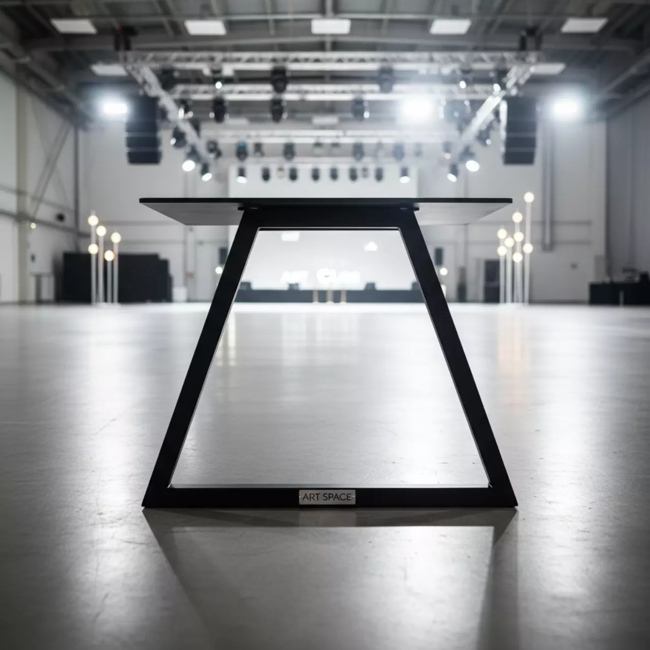 Аренда Подстолье трапеция Лофт черное 85 см в Керлинговом центре «Ледяной куб» — ART SPACE