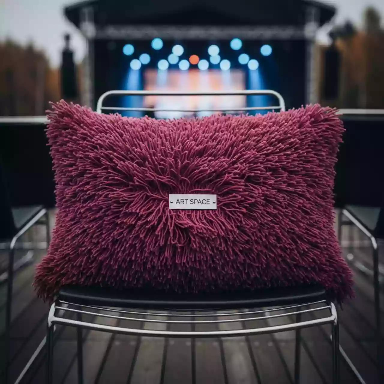 Аренда Подушка декоративная с мягким ворсом в санатории «Заполярье» — ART SPACE