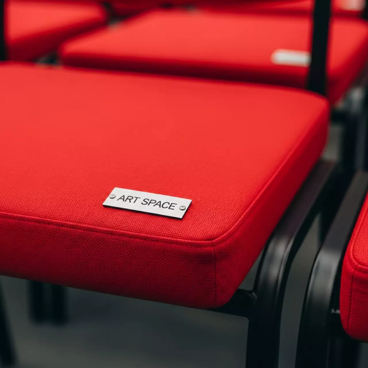 Аренда Подушка для стула Кроссбэк 3 см красная в санатории «Заполярье» — ART SPACE