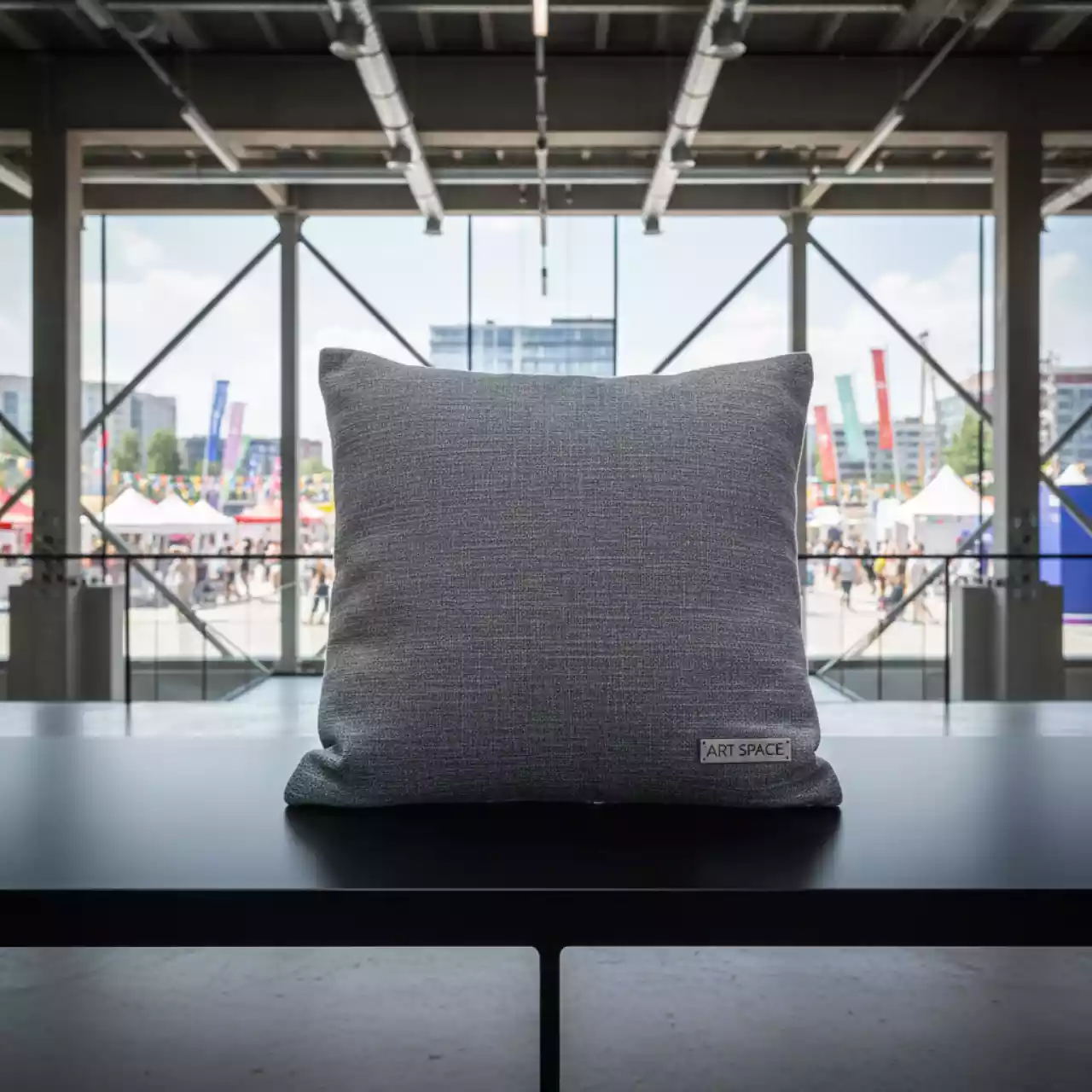 Аренда Подушка Gurli серая в Omega Sirius — ART SPACE