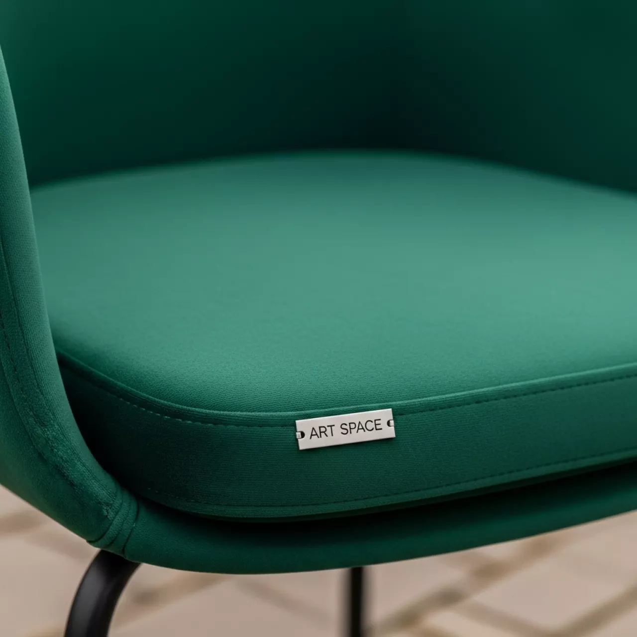 Аренда Подушка мягкая бархатная для пластикового стула папоротниковая в парке «Ривьера» — ART SPACE