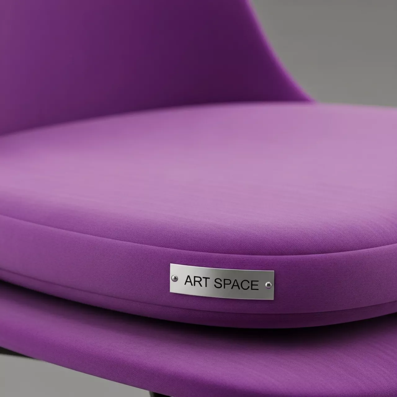 Аренда Подушка мягкая для пластикового стула бархатная лиловая в Гранд Отель Поляна — ART SPACE