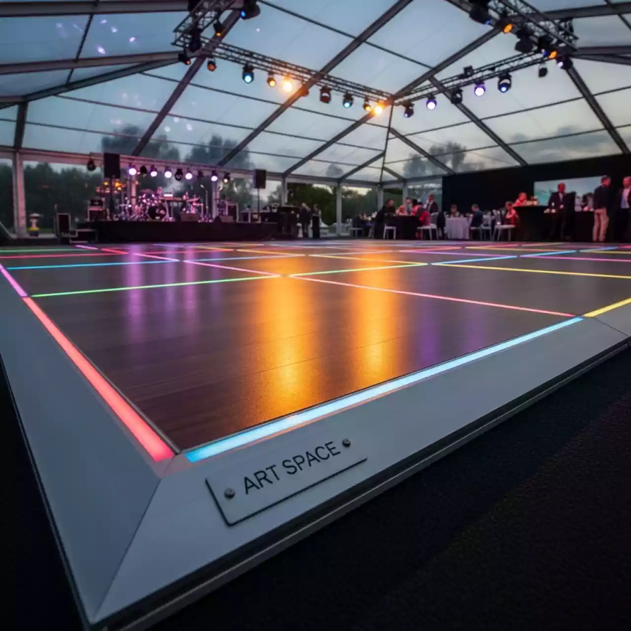 Аренда Пол для шатров в Mövenpick Hotel — ART SPACE