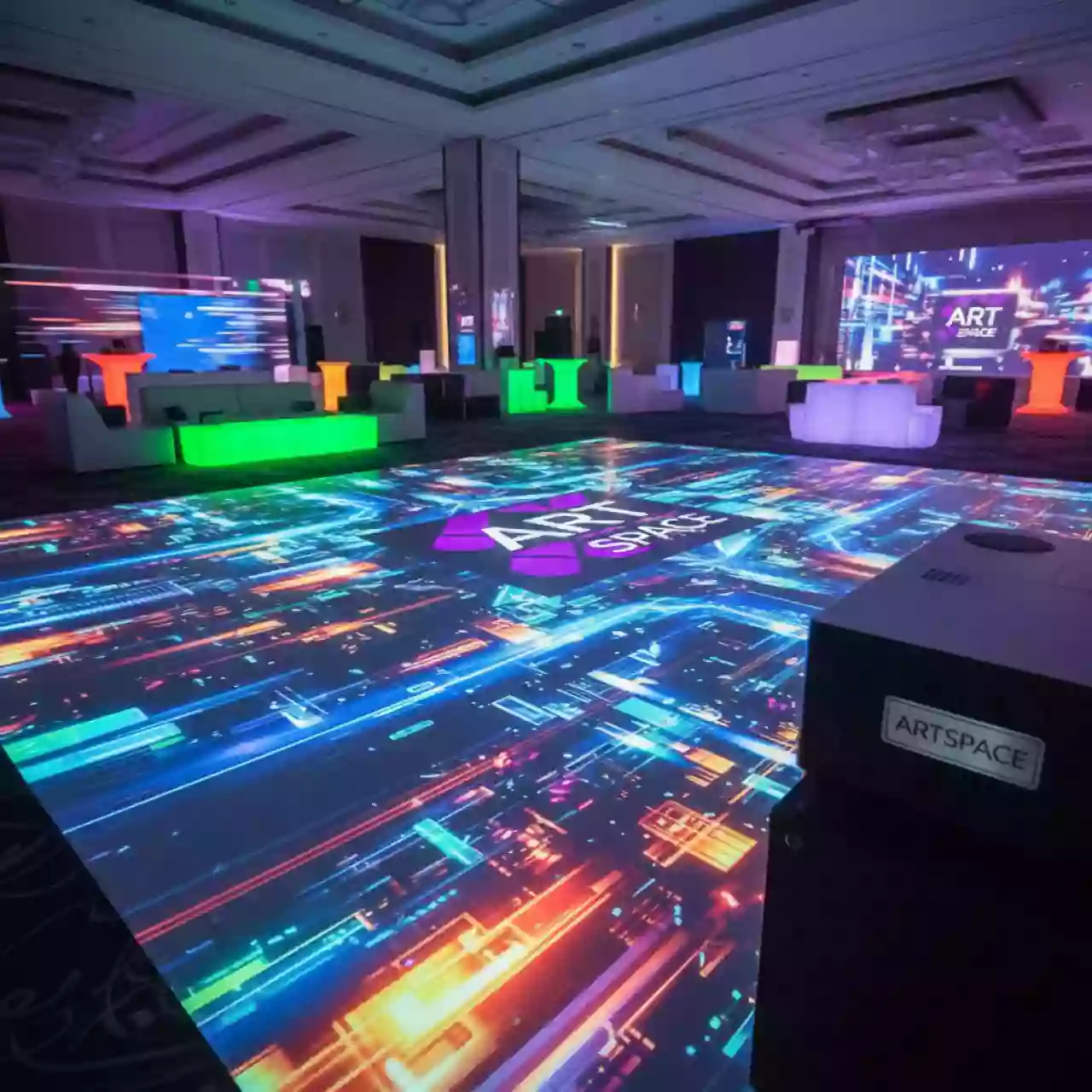 Аренда Пол интерактивный InterTouch 4 1 с бестеневой проекцией в City Park Hotel Sochi — ART SPACE