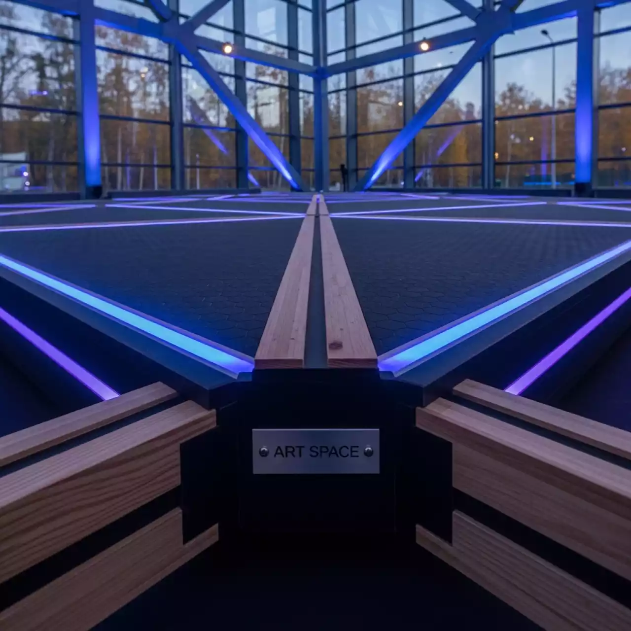 Аренда Пола из бруса и ламинированной фанеры в Керлинговом центре «Ледяной куб» — ART SPACE