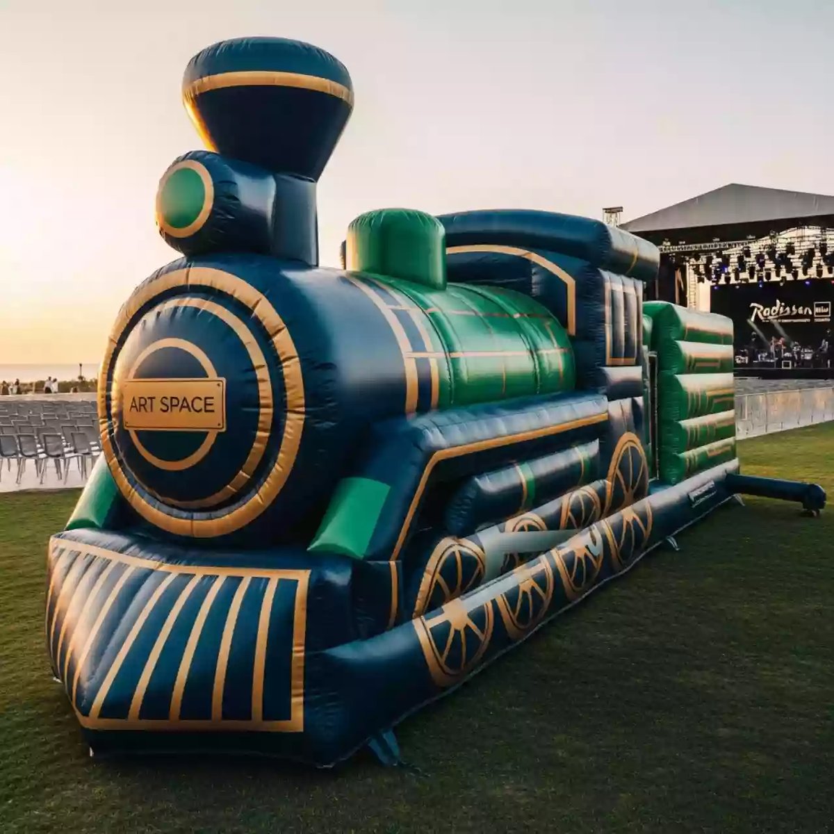 Аренда Полоса препятствий Паровоз в Radisson Blu Resort & Congress Centre — ART SPACE