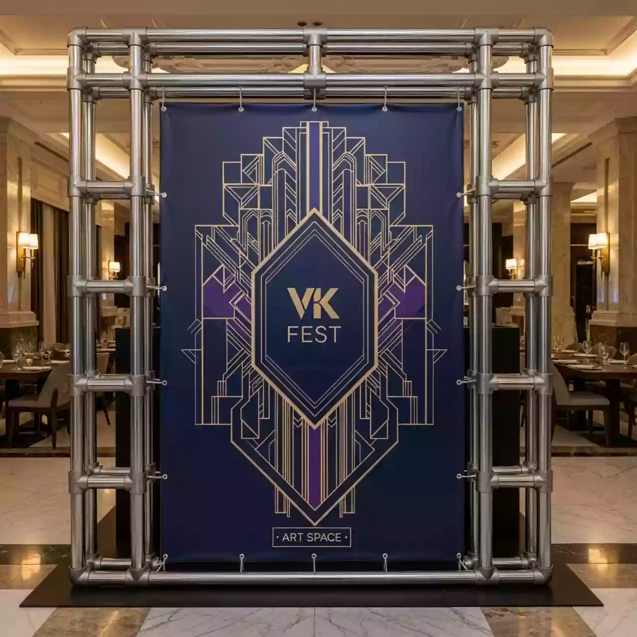 Аренда Пресс волл Joker 3х2 в ресторане «Sanremo» — ART SPACE