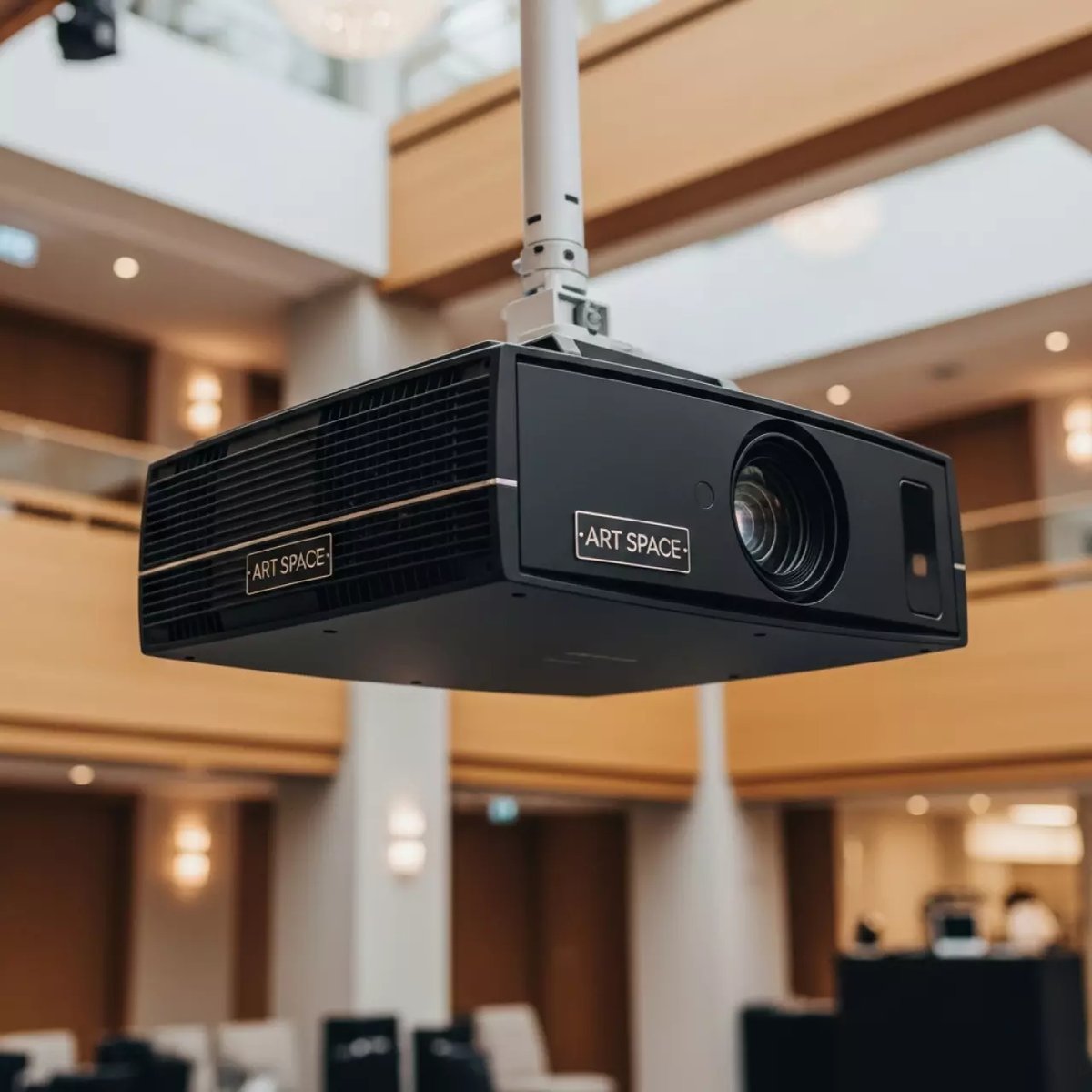 Аренда Проектор 7000 Lm Panasonic PT D7700E в отеле «Богатырь» — ART SPACE