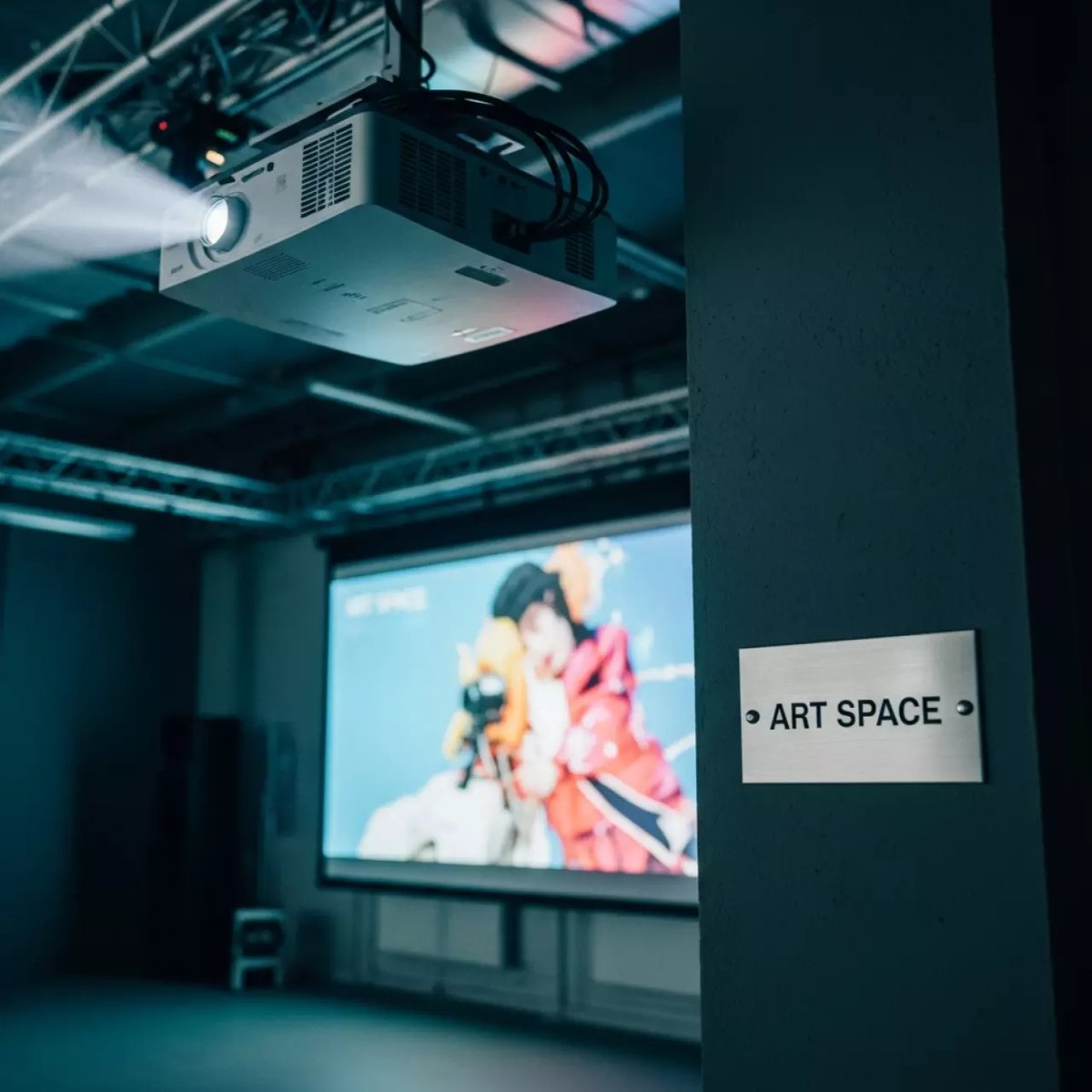 Аренда Проектор инсталляционный Epson EB L20002U в Университете «Сириус» — ART SPACE