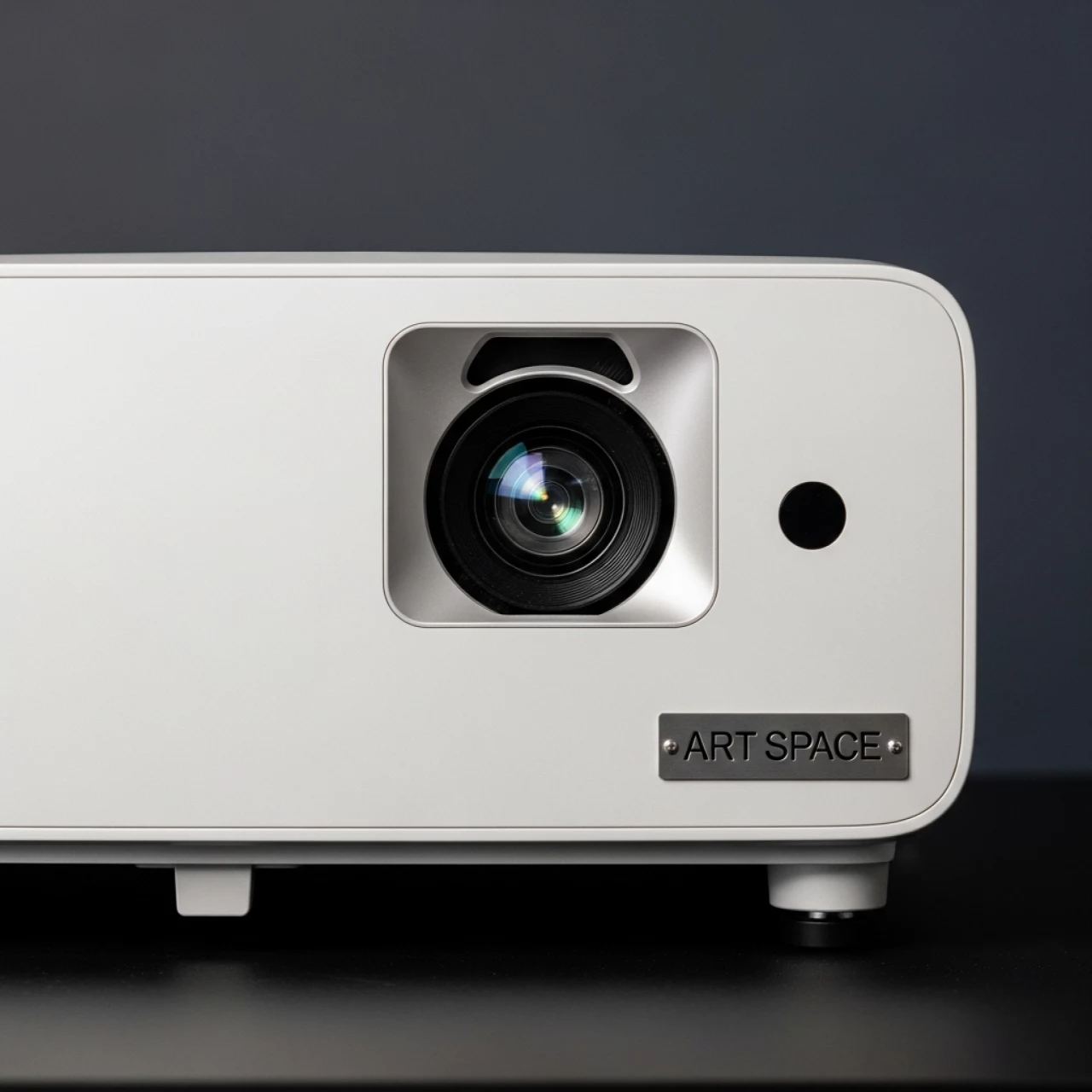 Аренда Проектор интерактивный Vivitek DH758USTiR в ресторане «Плакучая Ива» — ART SPACE