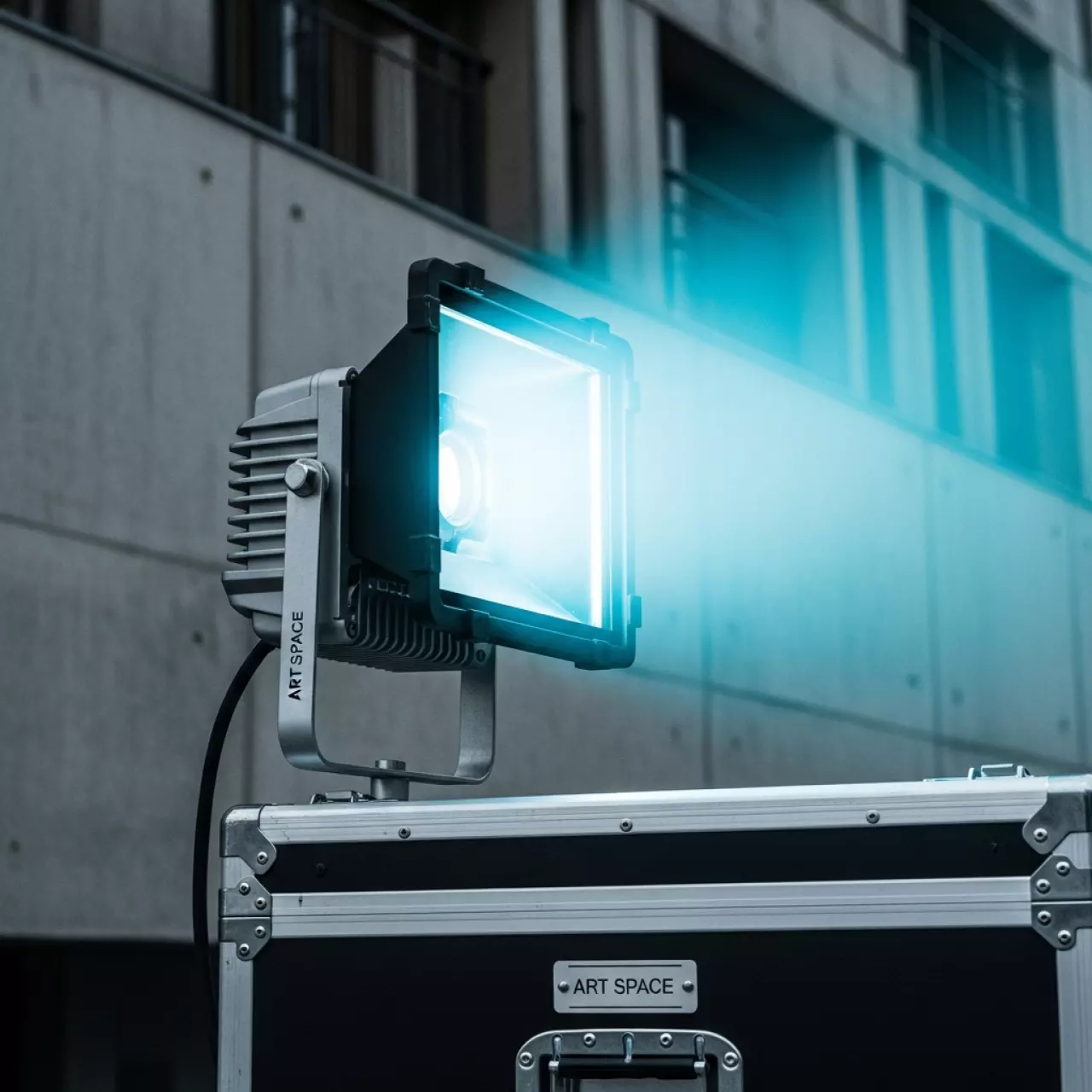 Аренда Прожектор архитектурный StudioDue City Color в Golden Tulip Rosa Khutor — ART SPACE