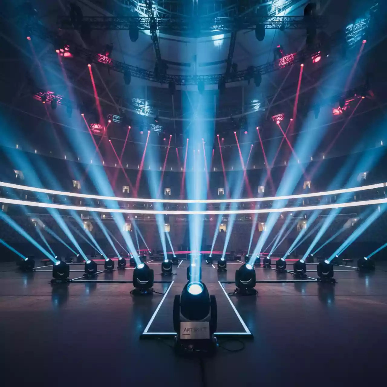 Аренда Прожектор PAR LED большой в Сириус Арене — ART SPACE