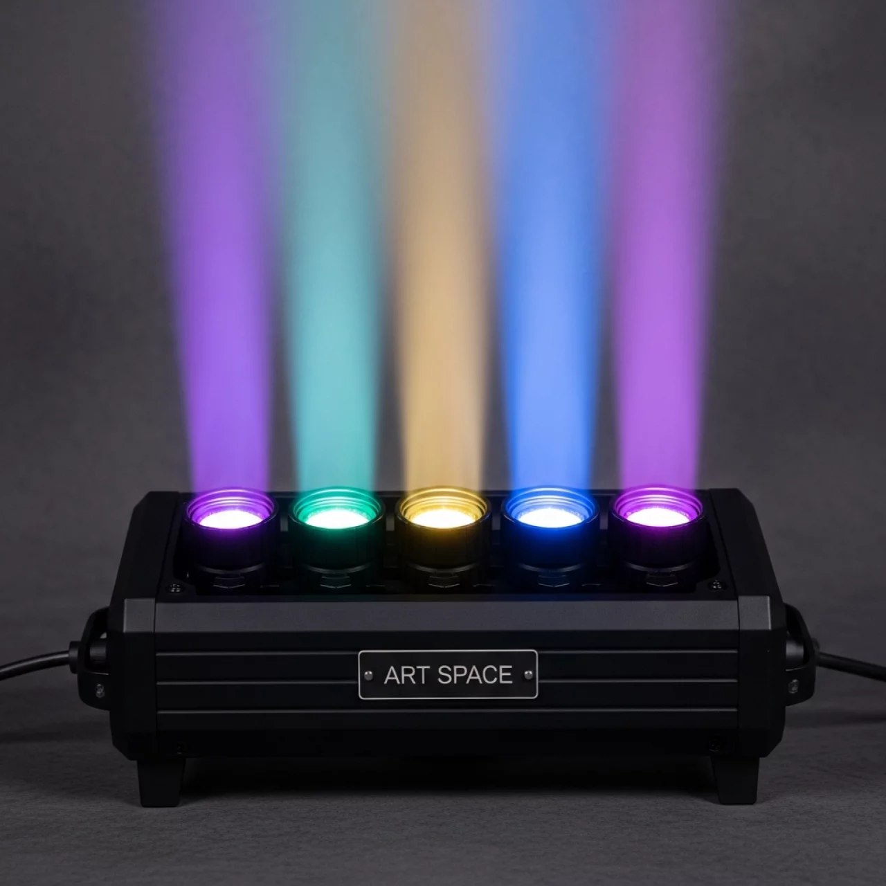 Аренда Прожектор светодиодный LED Bar RGBW для фотозон в пляжном комплексе VinoGrad — ART SPACE