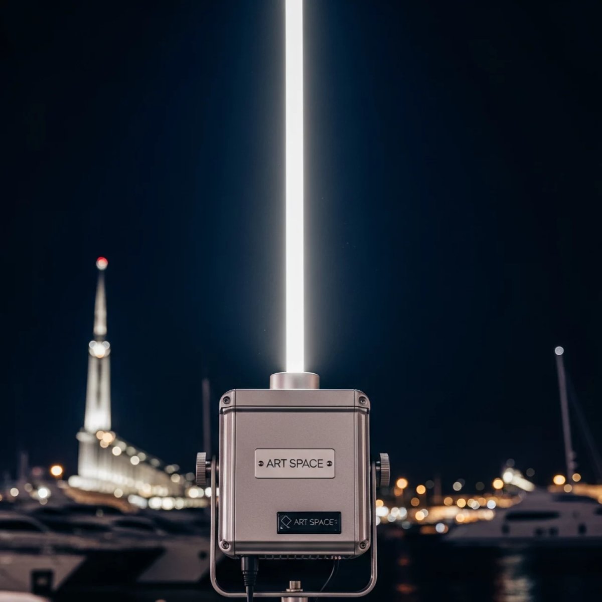 Аренда Прожектор зенитный SV Light SF 010 4500 Вт на территории Морпорта Сочи — ART SPACE