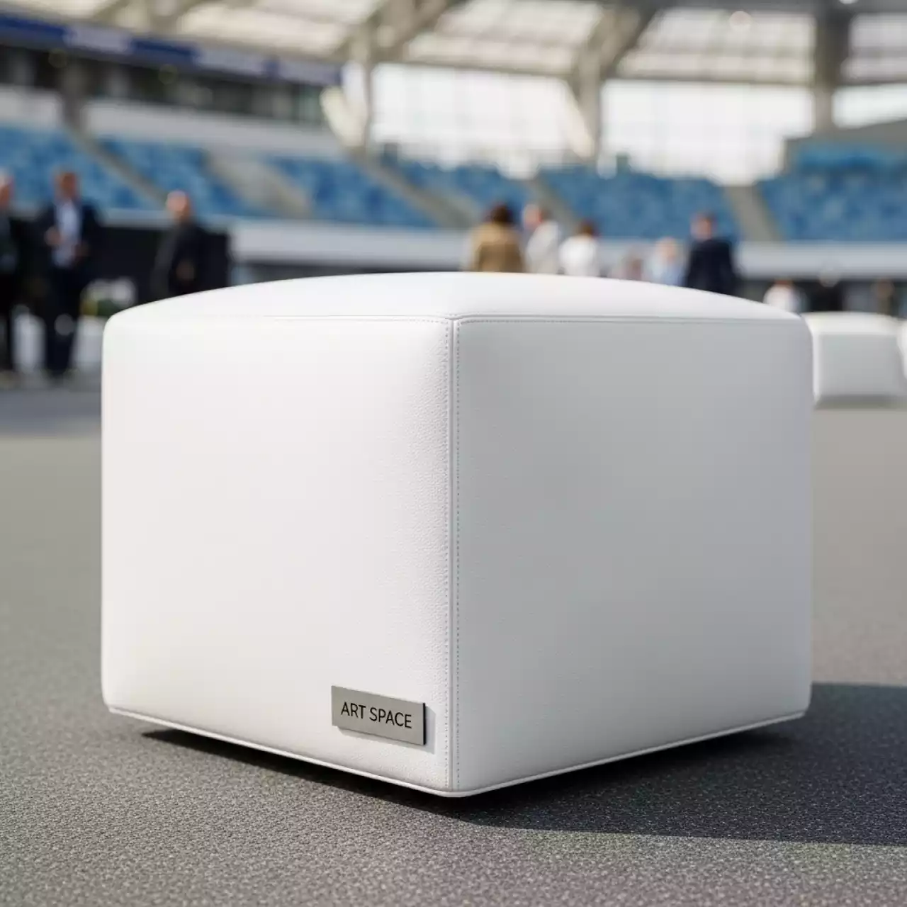 Аренда Пуф белый из экокожи Vental в VK Stadium Sirius — ART SPACE