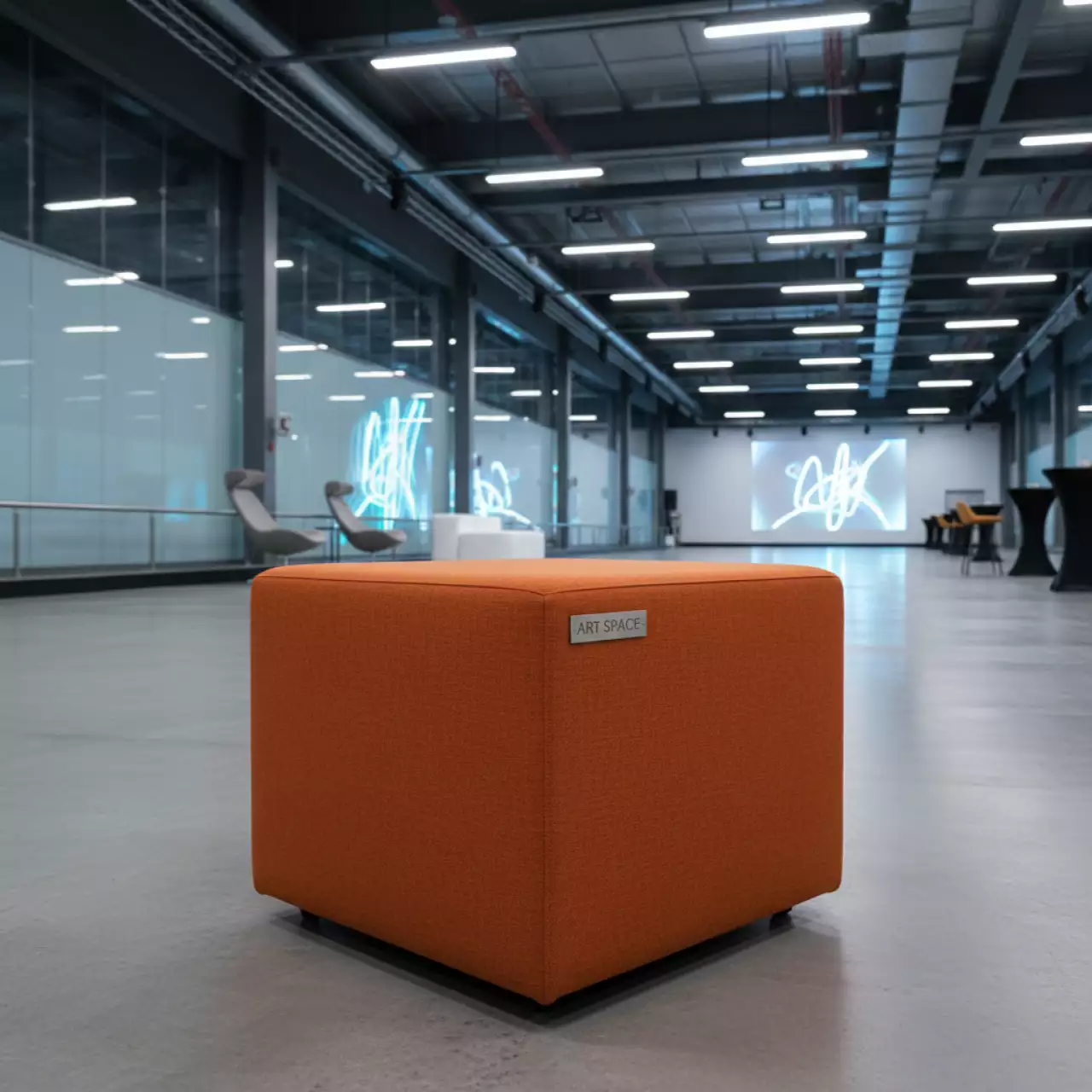 Аренда Пуф Cube оранжевый R4E 00119 в Керлинговом центре «Ледяной куб» — ART SPACE