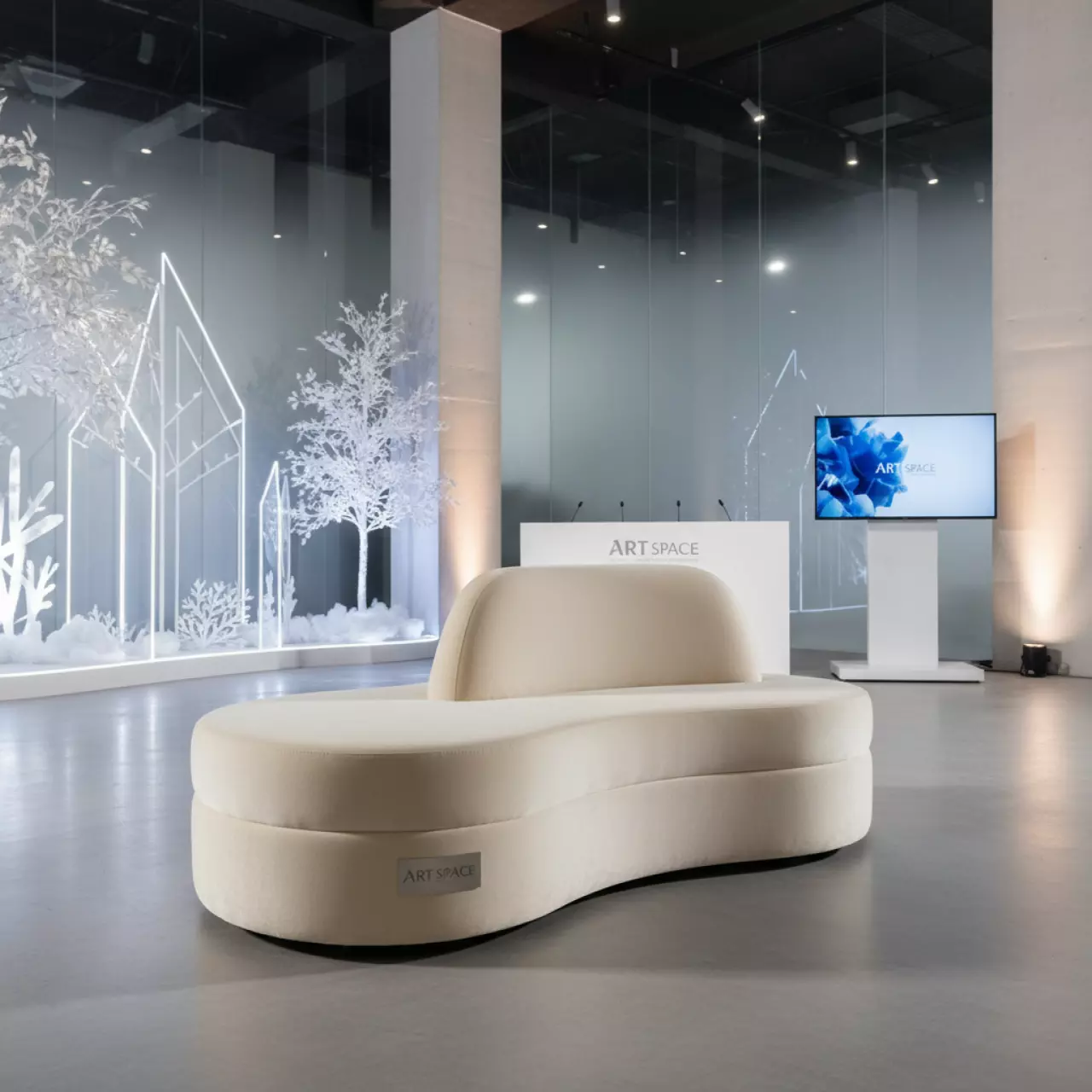 Аренда Пуф П молочный бархат в банкетном зале «Дельфин» — ART SPACE