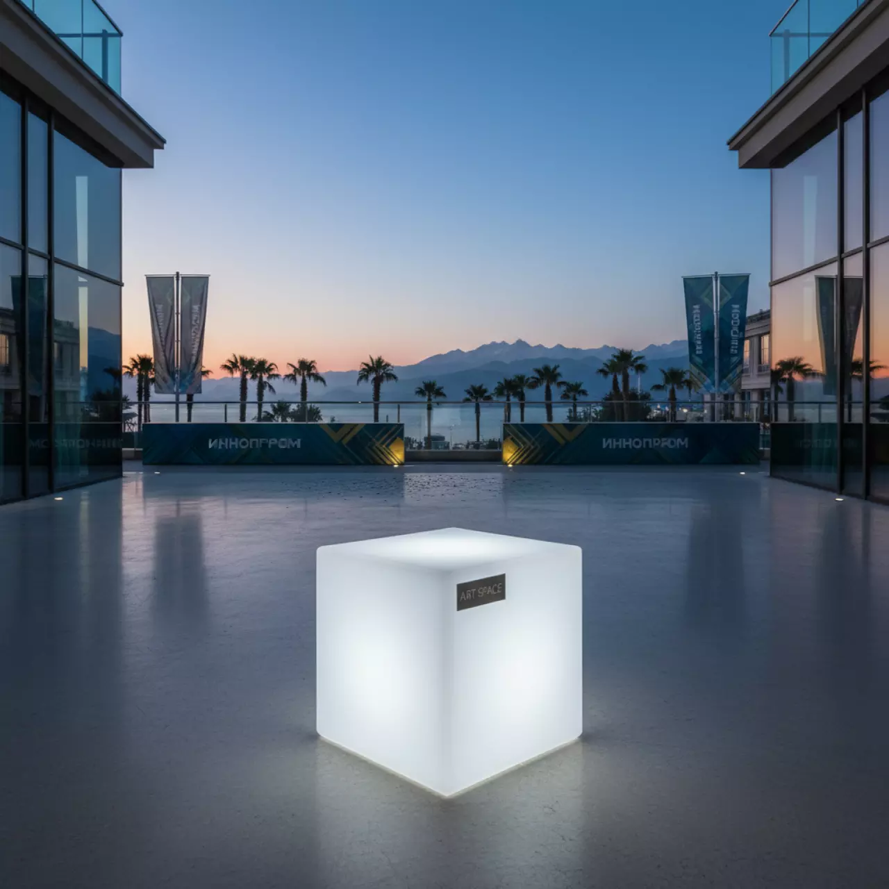 Аренда Пуф пластиковый светящийся Glace Lighting IN в Swissôtel Resort Sochi Kamelia — ART SPACE