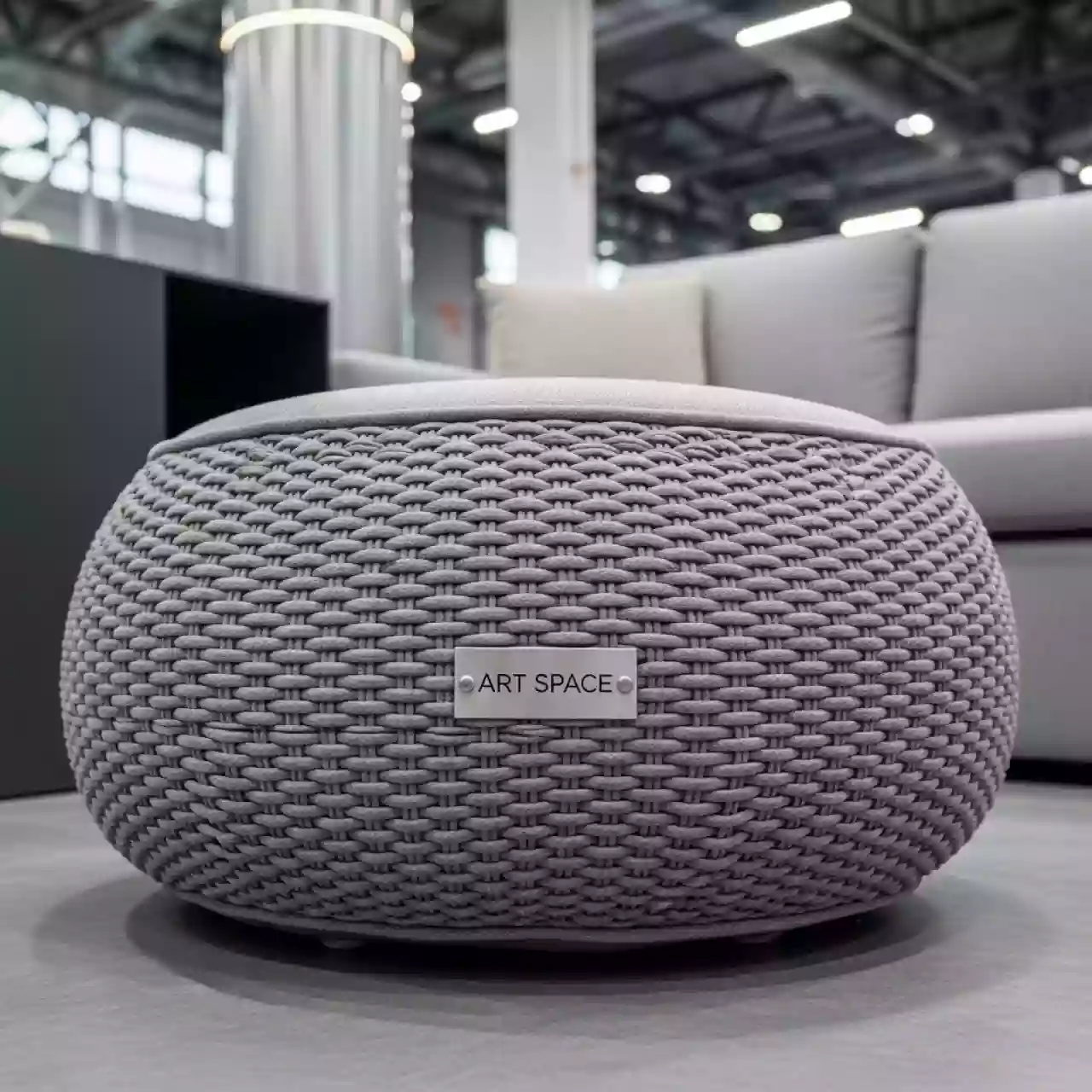 Аренда Пуф плетеный с подушкой Arena в Сириус Арене — ART SPACE