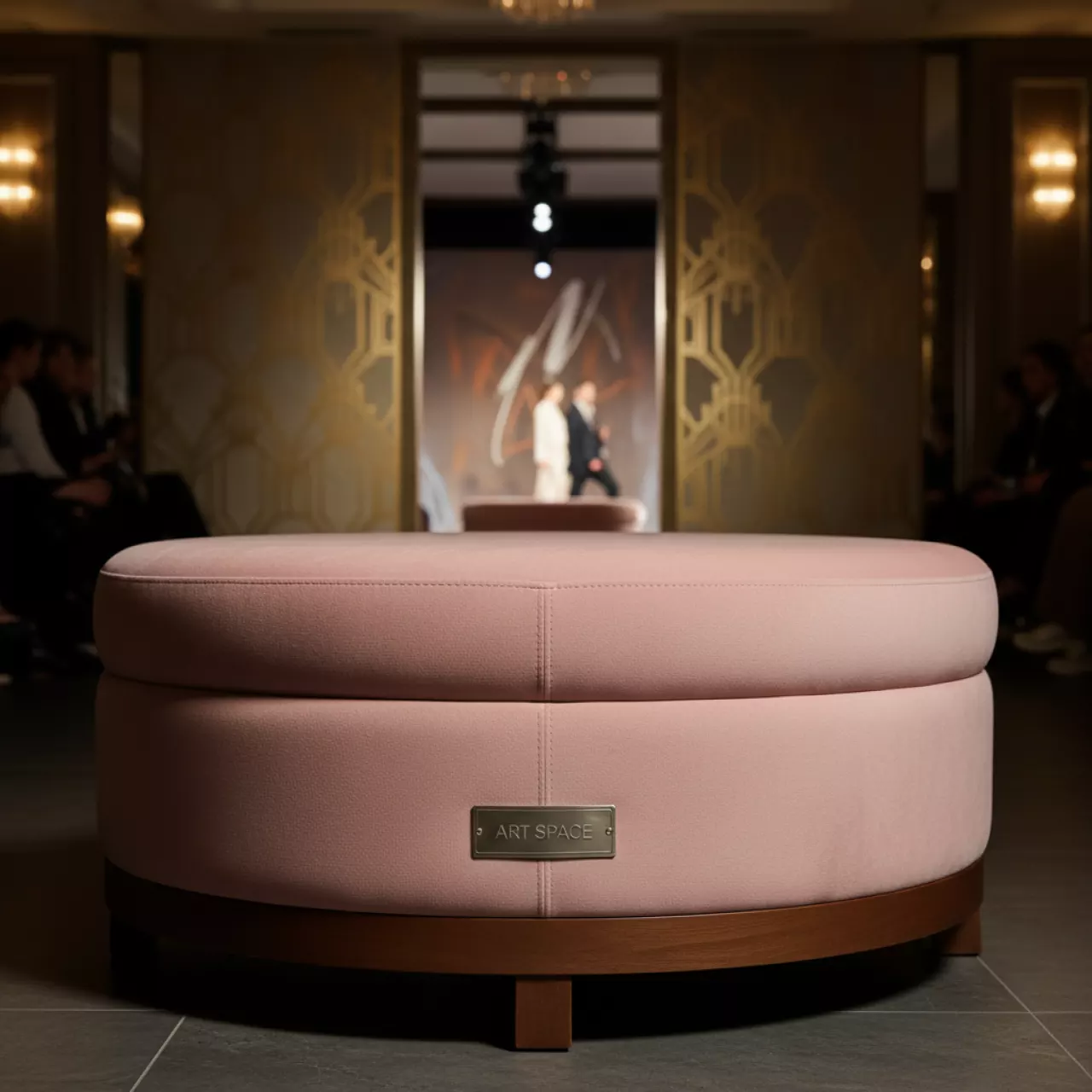 Аренда Пуф розовый Privato в Rixos Krasnaya Polyana — ART SPACE