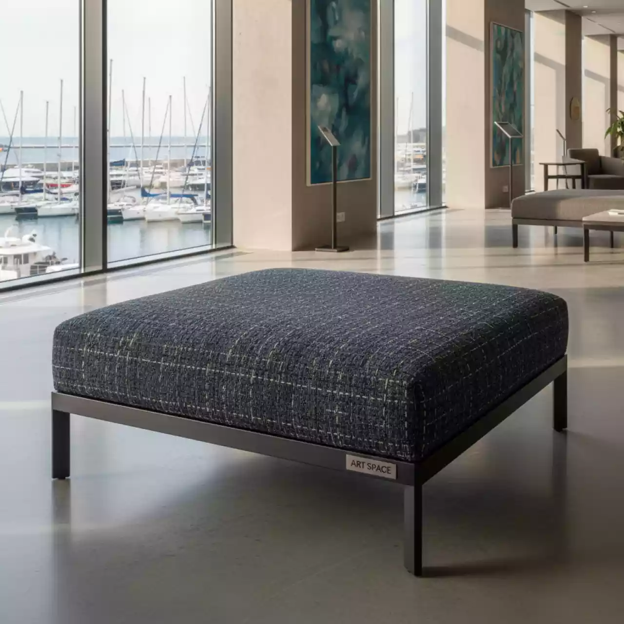 Аренда Пуф с подушкой Mali на парусной регате (Сочи) — ART SPACE