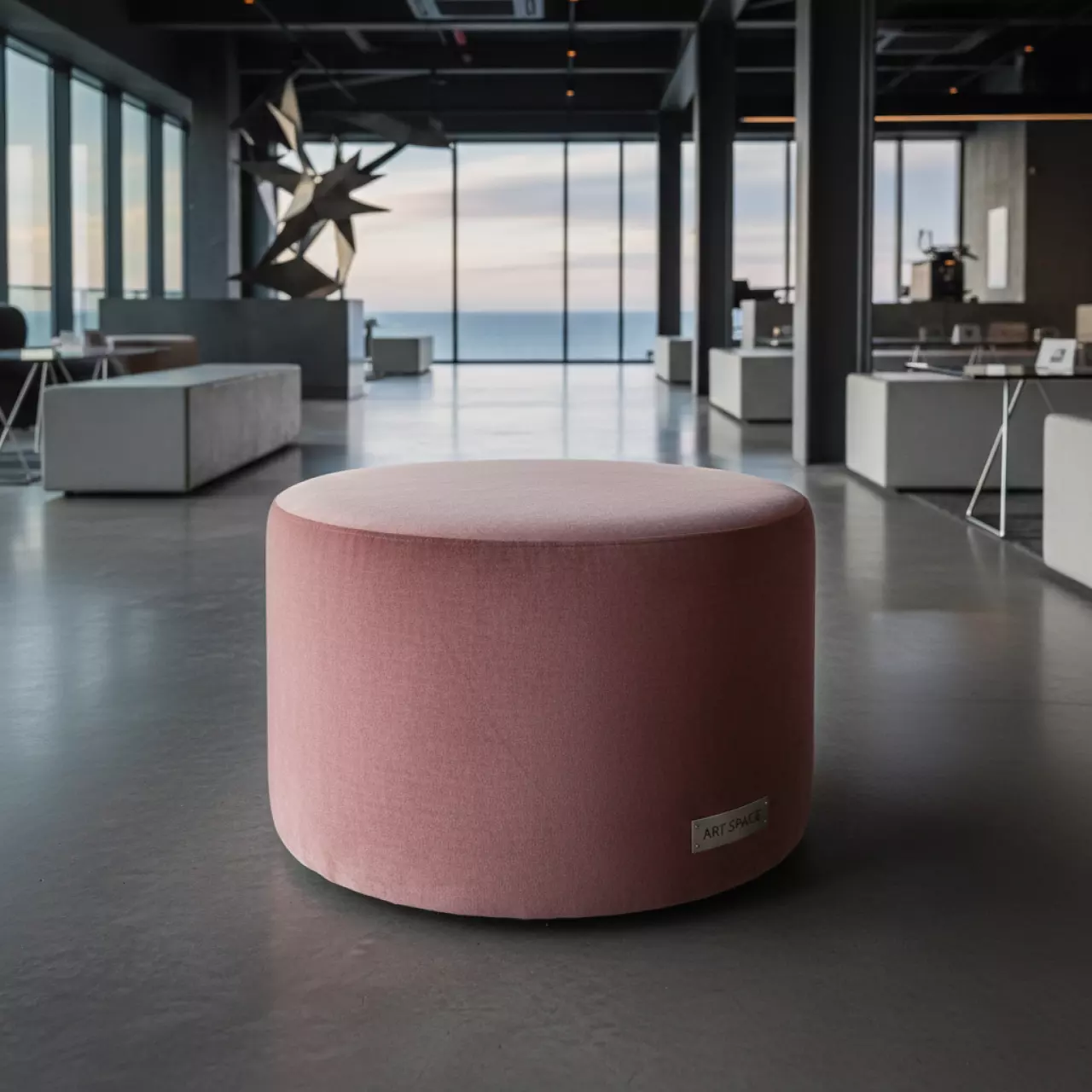 Аренда Пуф средний бархатный розовый НОРМАН в отеле Radisson Lazurnaya — ART SPACE