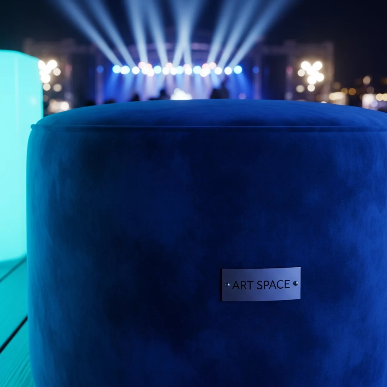 Аренда Пуф средний бархатный синий НОРМАН в ресторане «Сыроварня» — ART SPACE