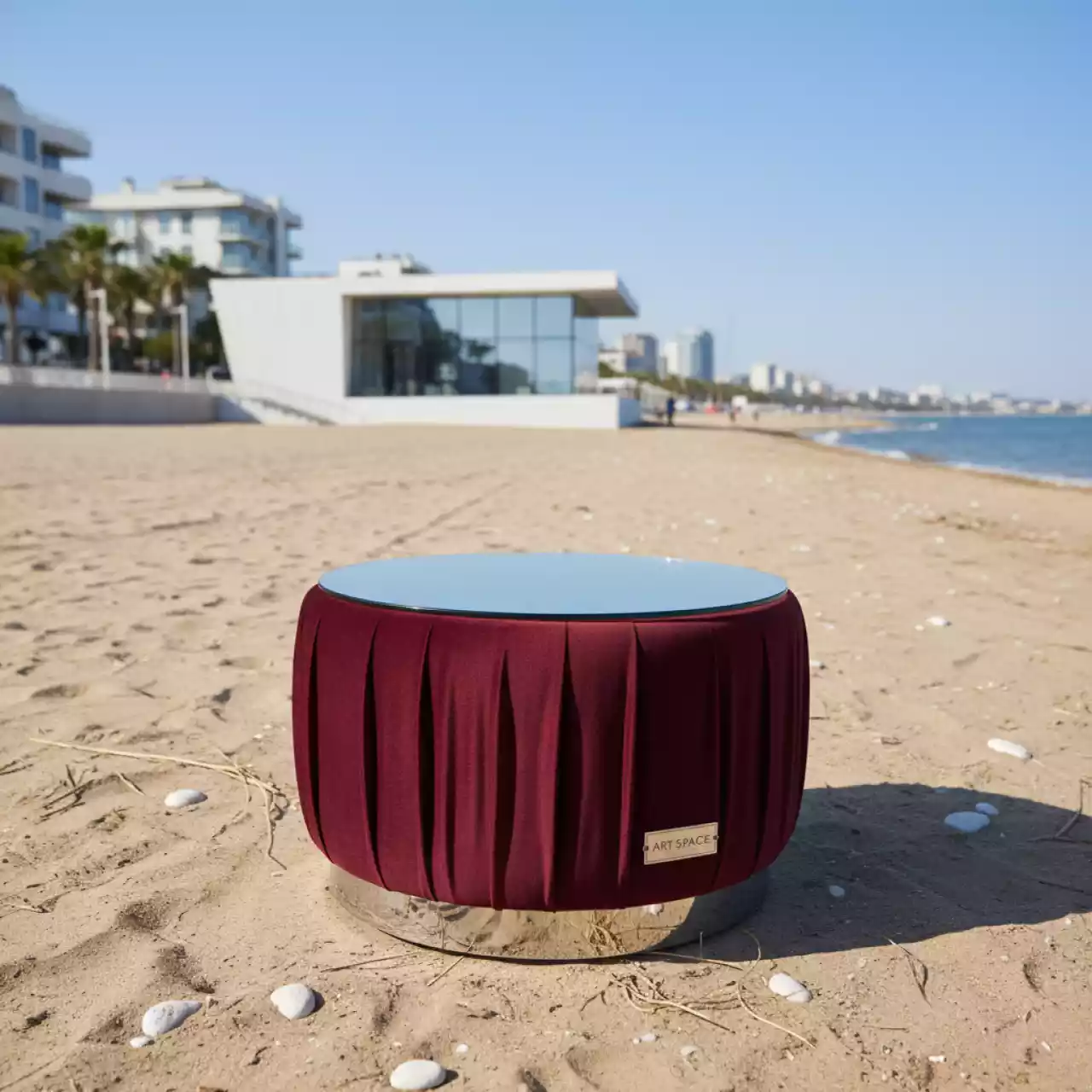 Аренда Пуф стол малый бордовый Норман с зеркальной столешницей на пляже «Ривьера» — ART SPACE